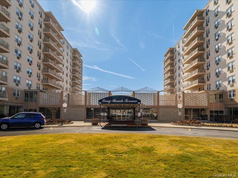 450 Shore RD Unit: 6L thumbnail 2