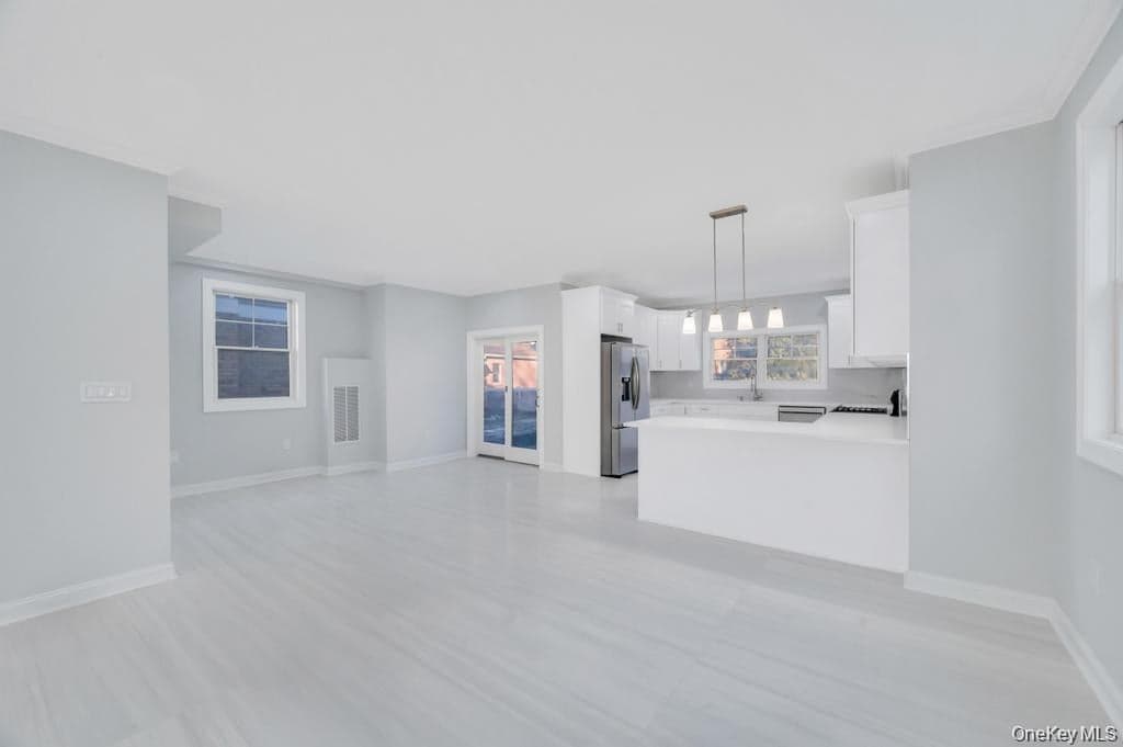 141 Emerson Avenue thumbnail 12