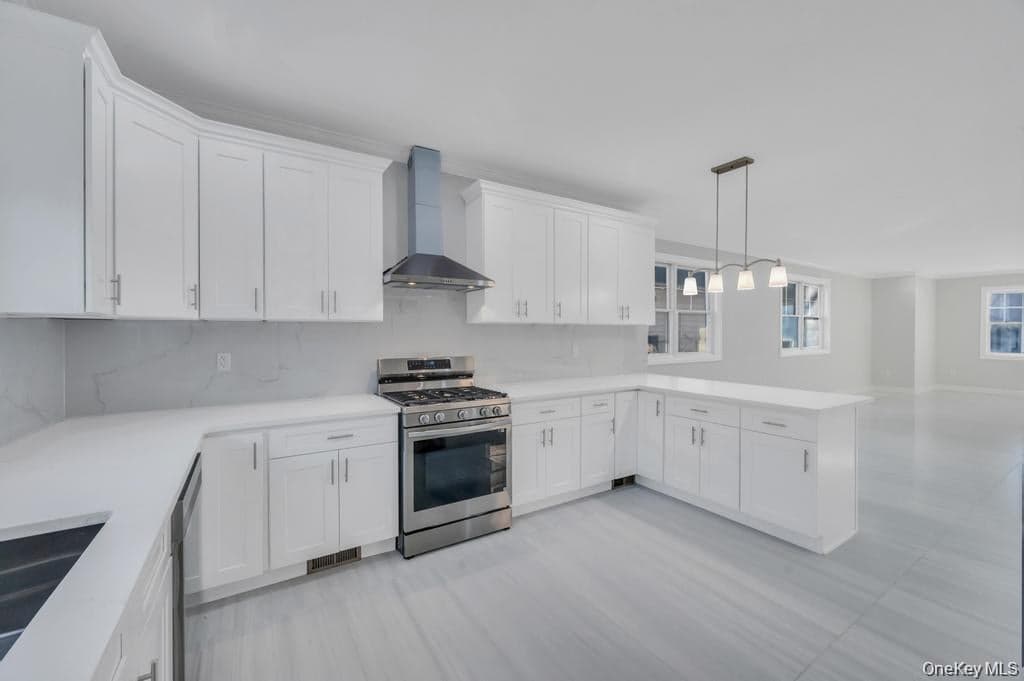 141 Emerson Avenue thumbnail 14