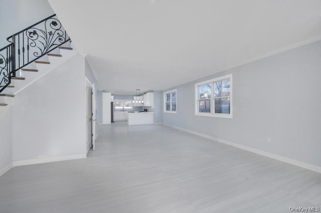 141 Emerson Avenue thumbnail 5