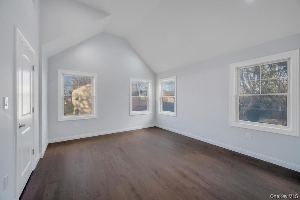 141 Emerson Avenue thumbnail 21