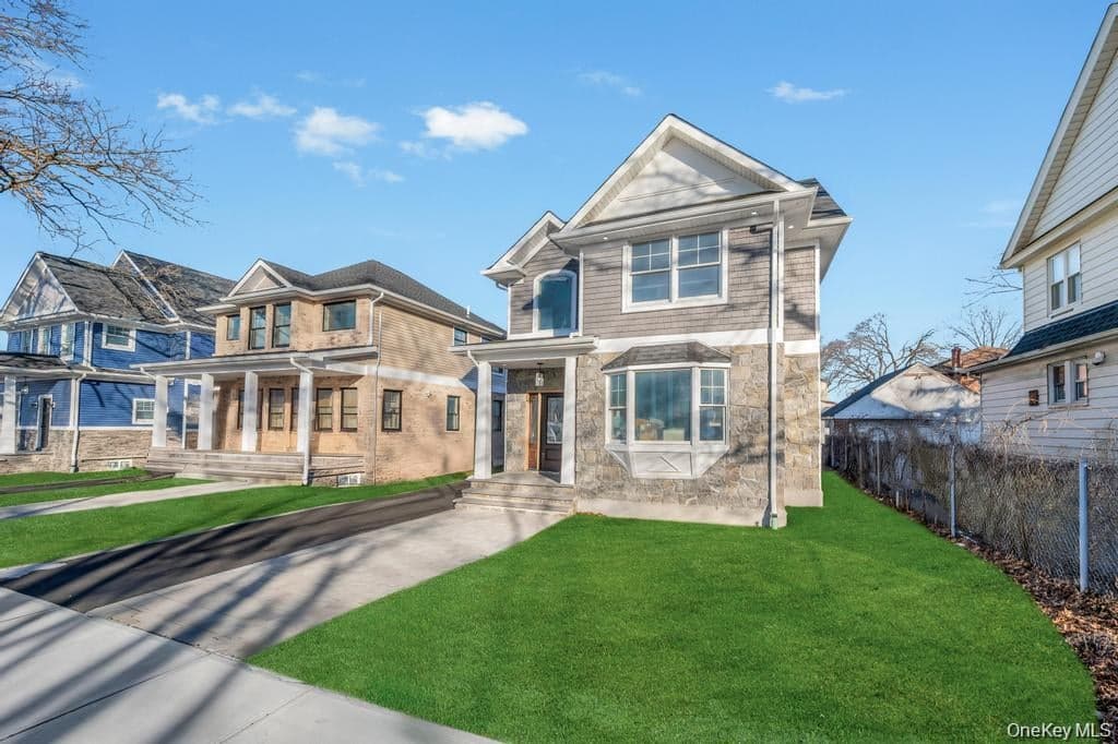 141 Emerson Avenue thumbnail 2