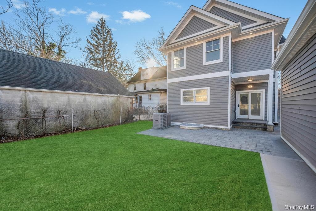 141 Emerson Avenue thumbnail 35