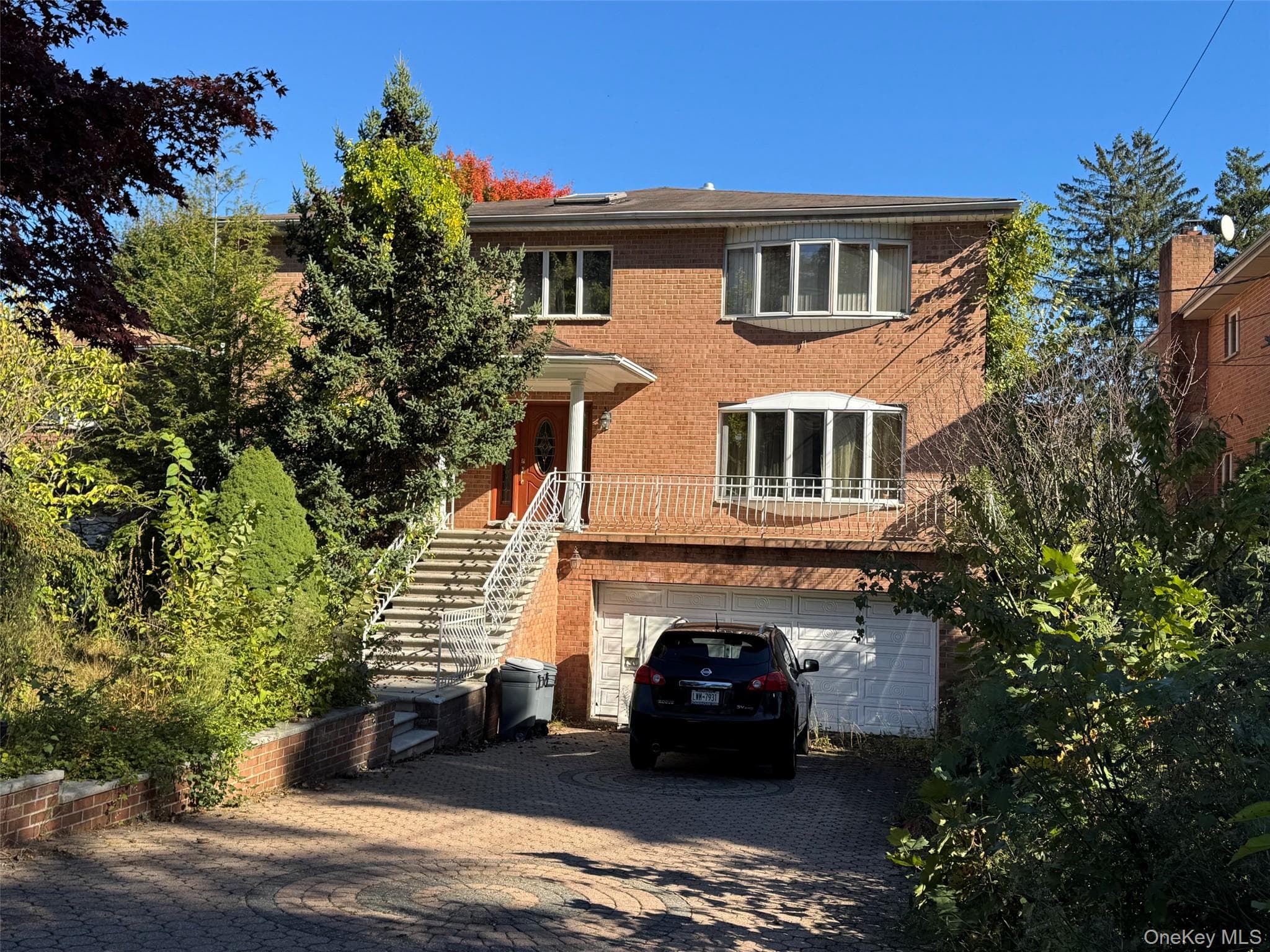 718 Scarsdale Road photo 1