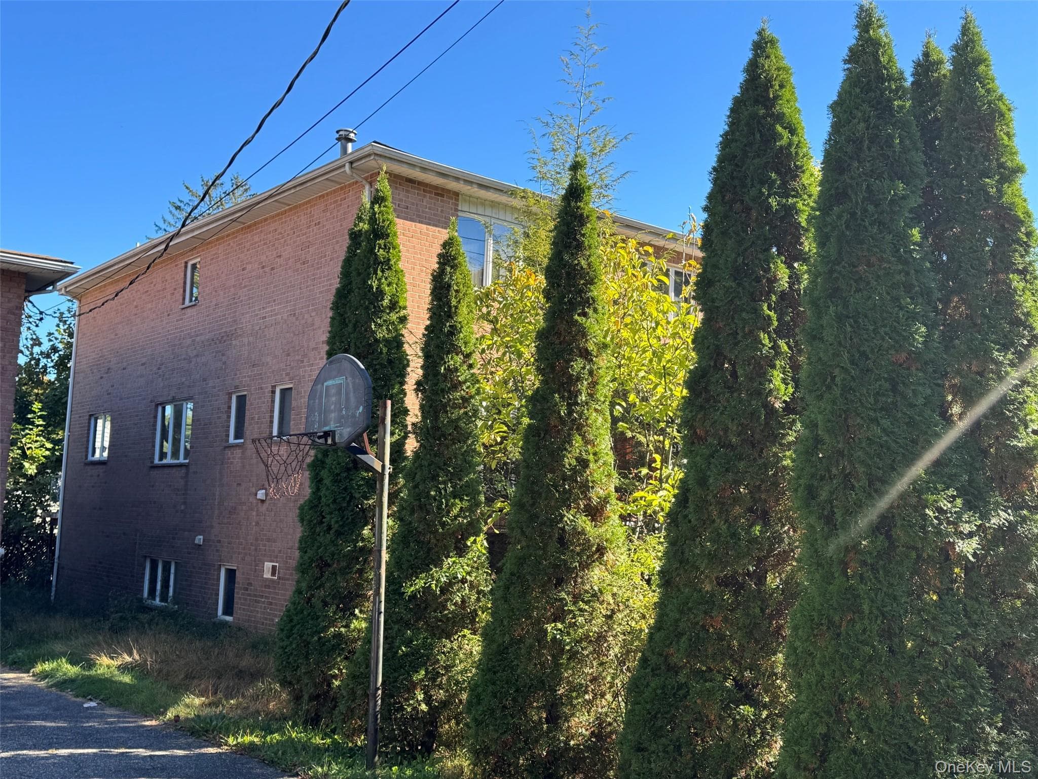 718 Scarsdale Road thumbnail 5