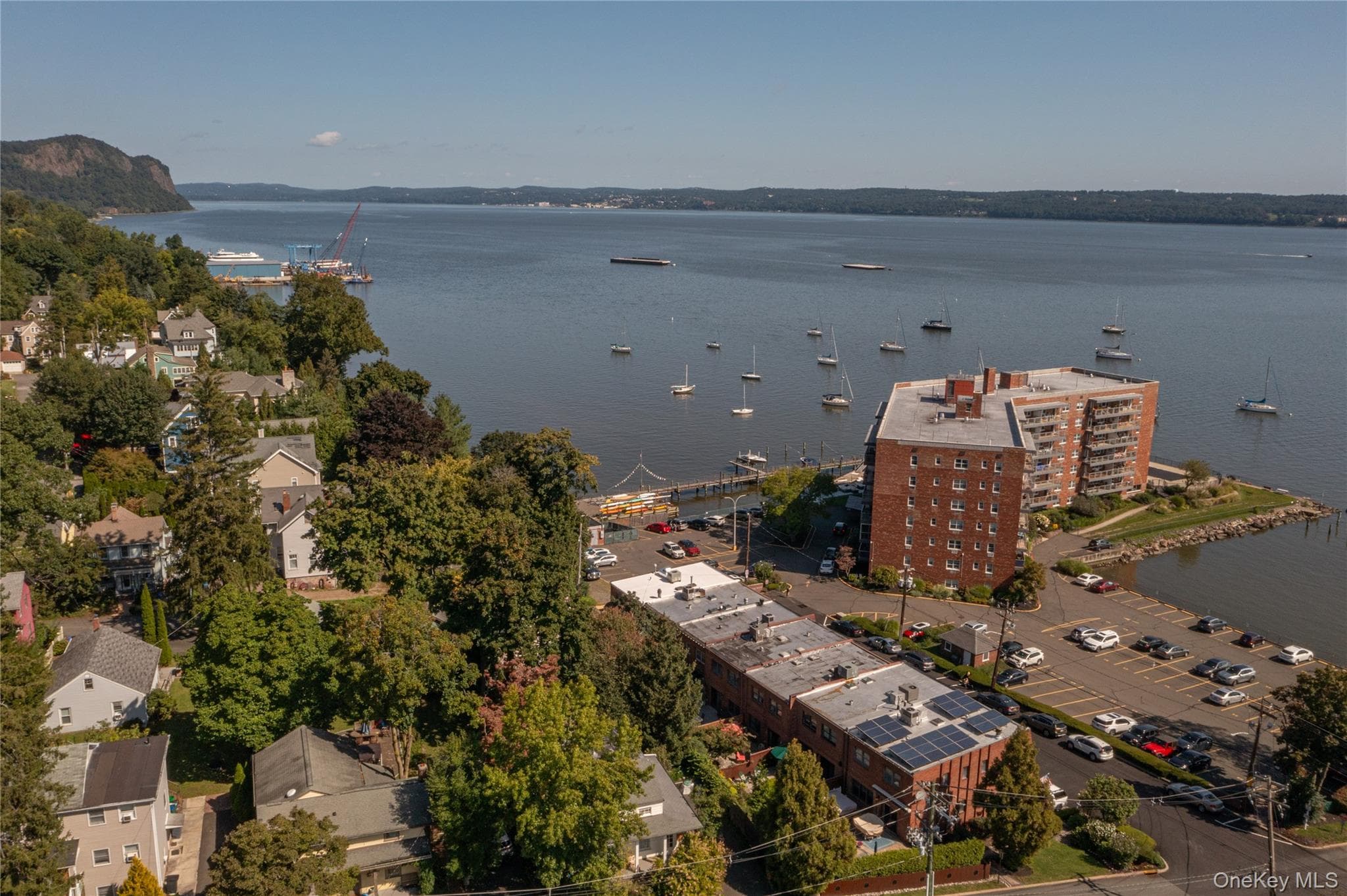 103 Gedney Street Unit: 6G thumbnail 42