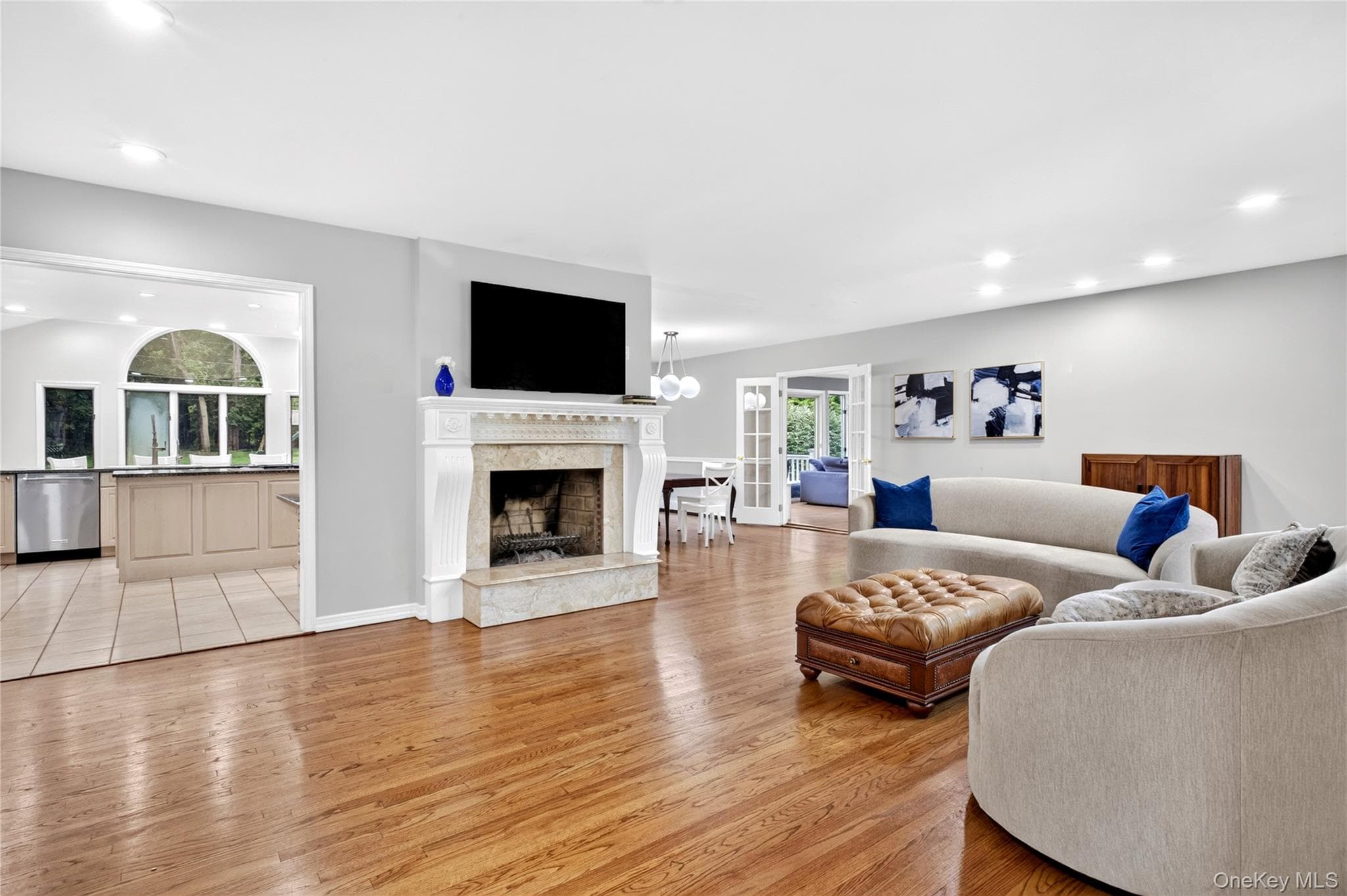 14 Maplewood Lane thumbnail 5
