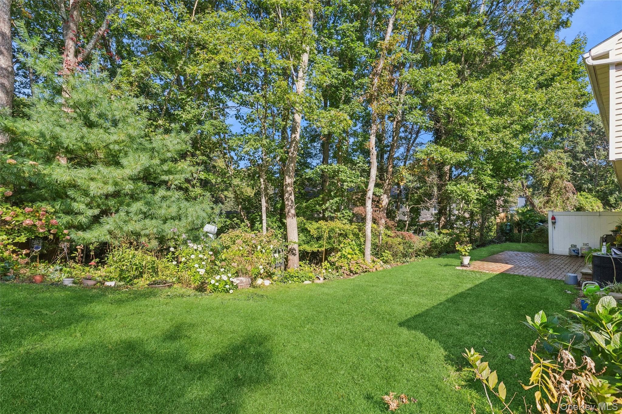 24 Huntington Commons thumbnail 26
