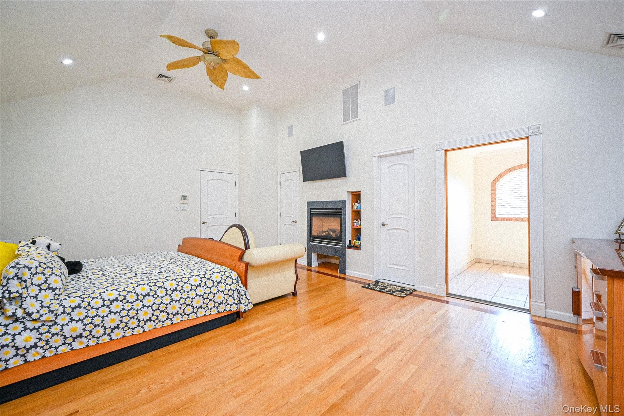 58-12 202nd Street thumbnail 13