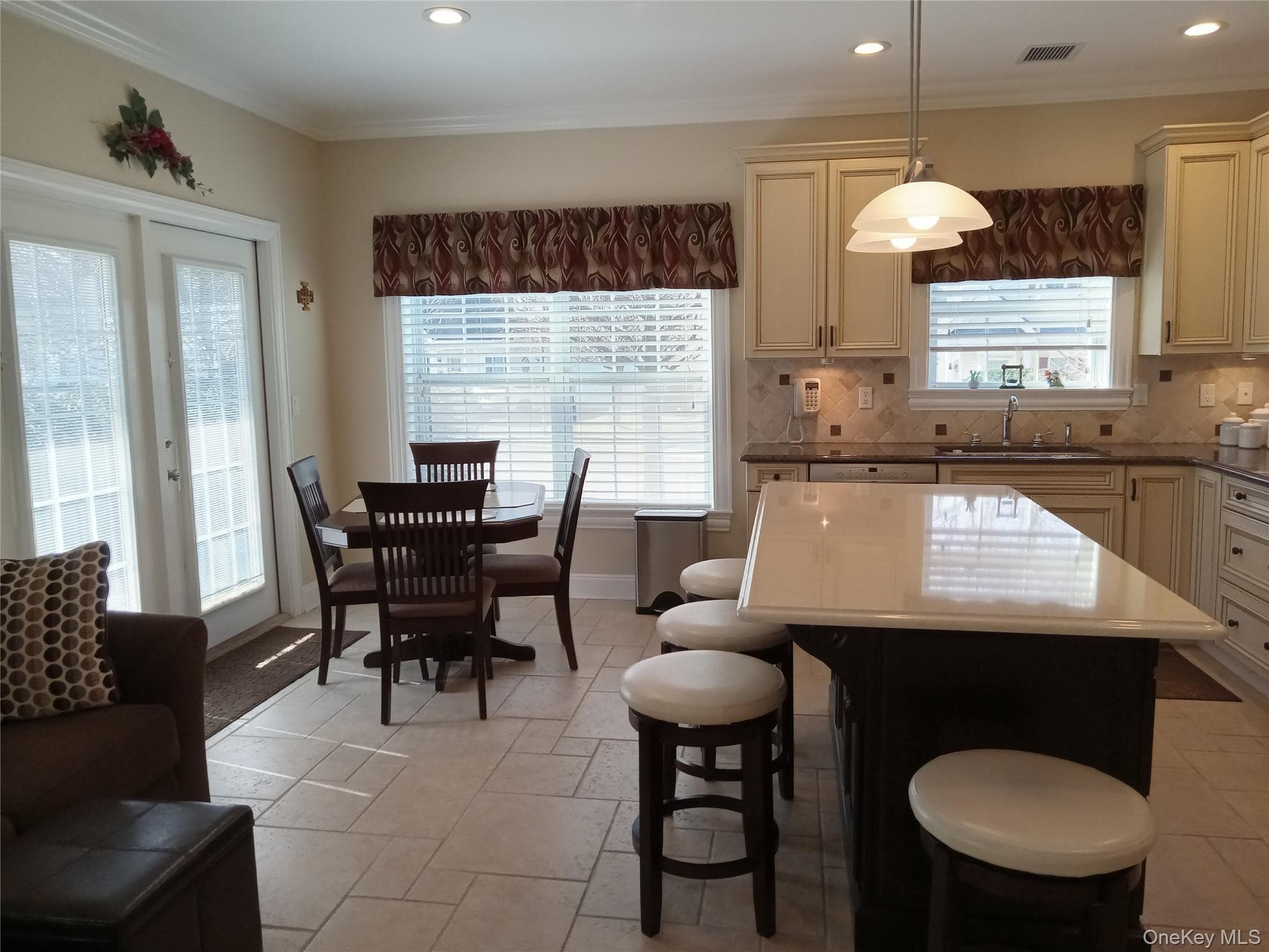 29 Golden Spruce Drive thumbnail 12