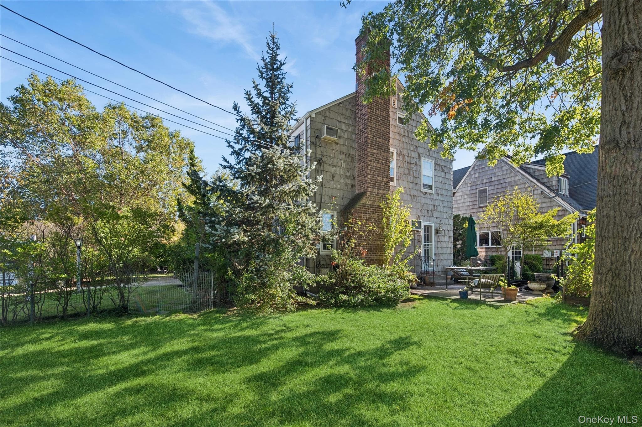 1569 Hewlett Avenue thumbnail 18