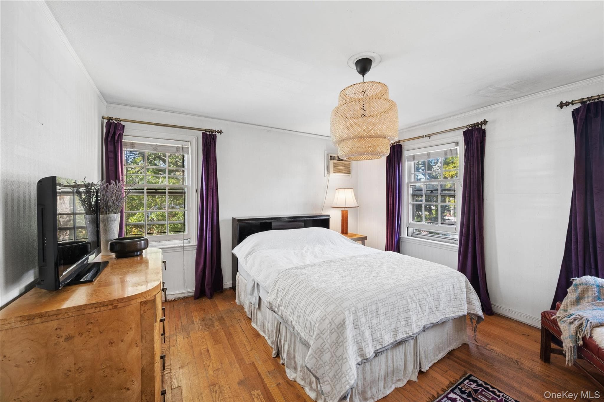 1569 Hewlett Avenue thumbnail 15