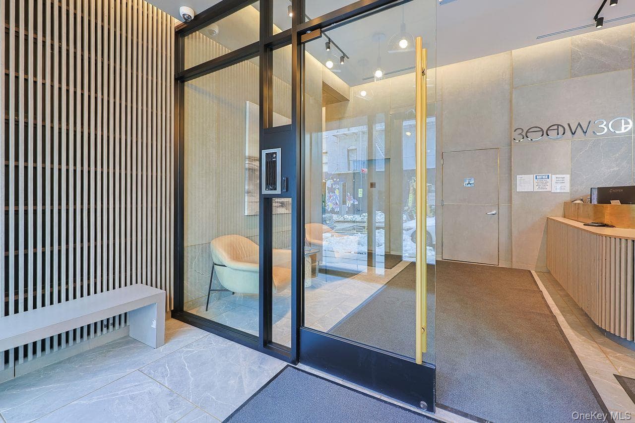 300 W 30th Street Unit: 10D thumbnail 15
