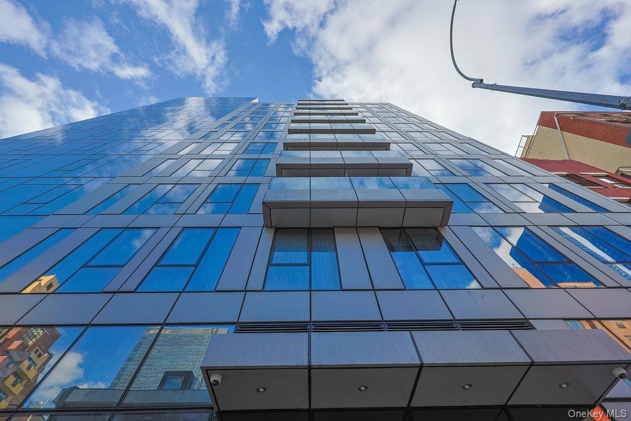 300 W 30th Street Unit: 10D thumbnail 10