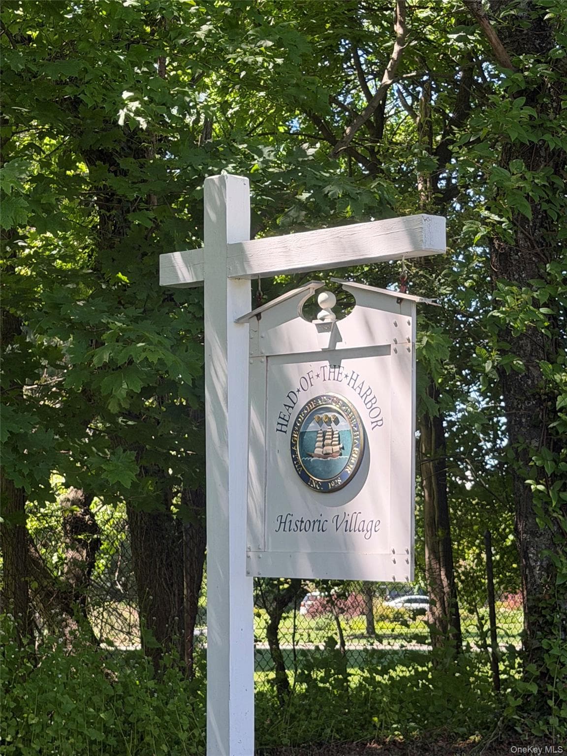 550 Moriches Road thumbnail 14