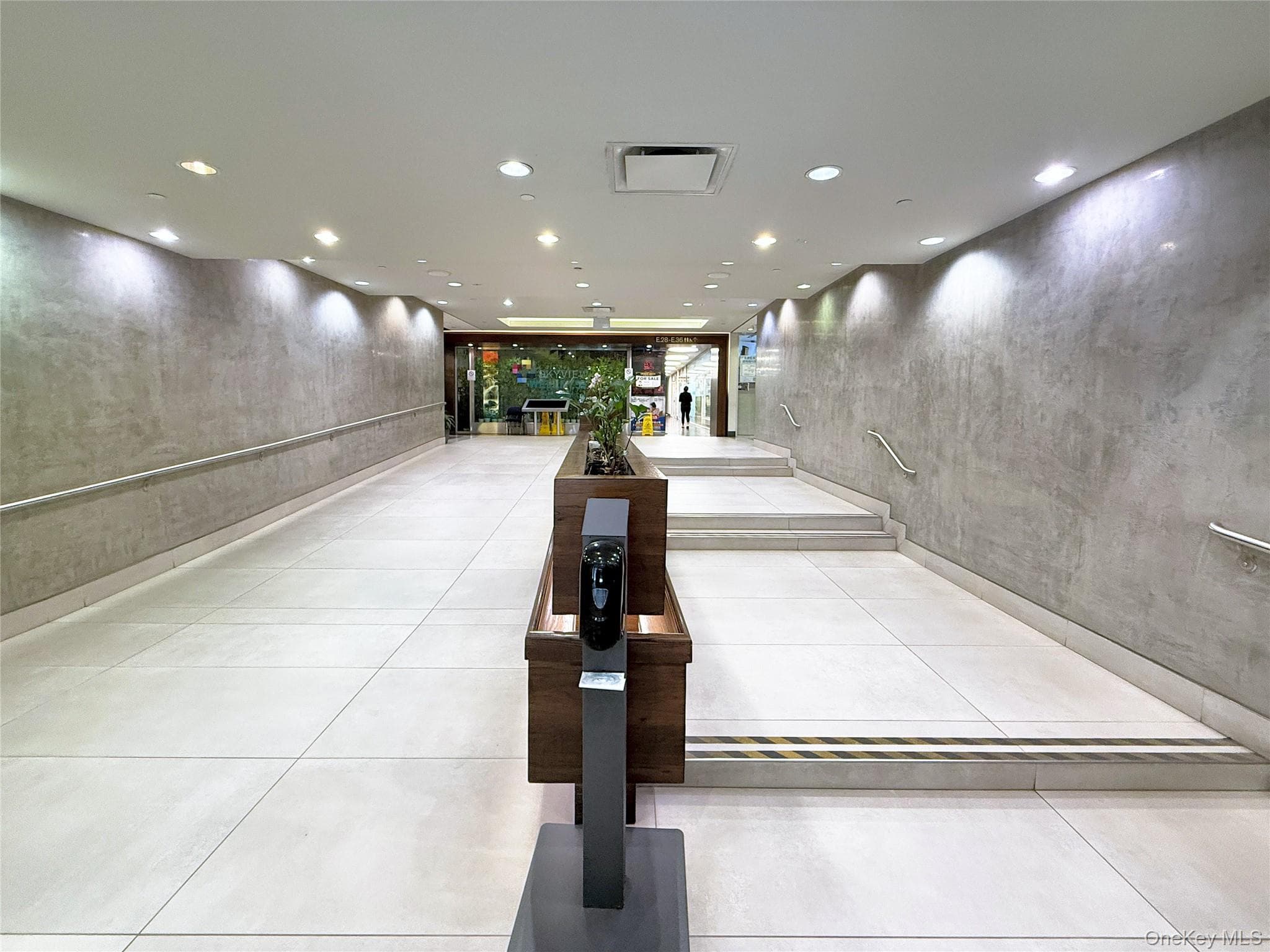 131-07 40th Road Unit: E19 thumbnail 2