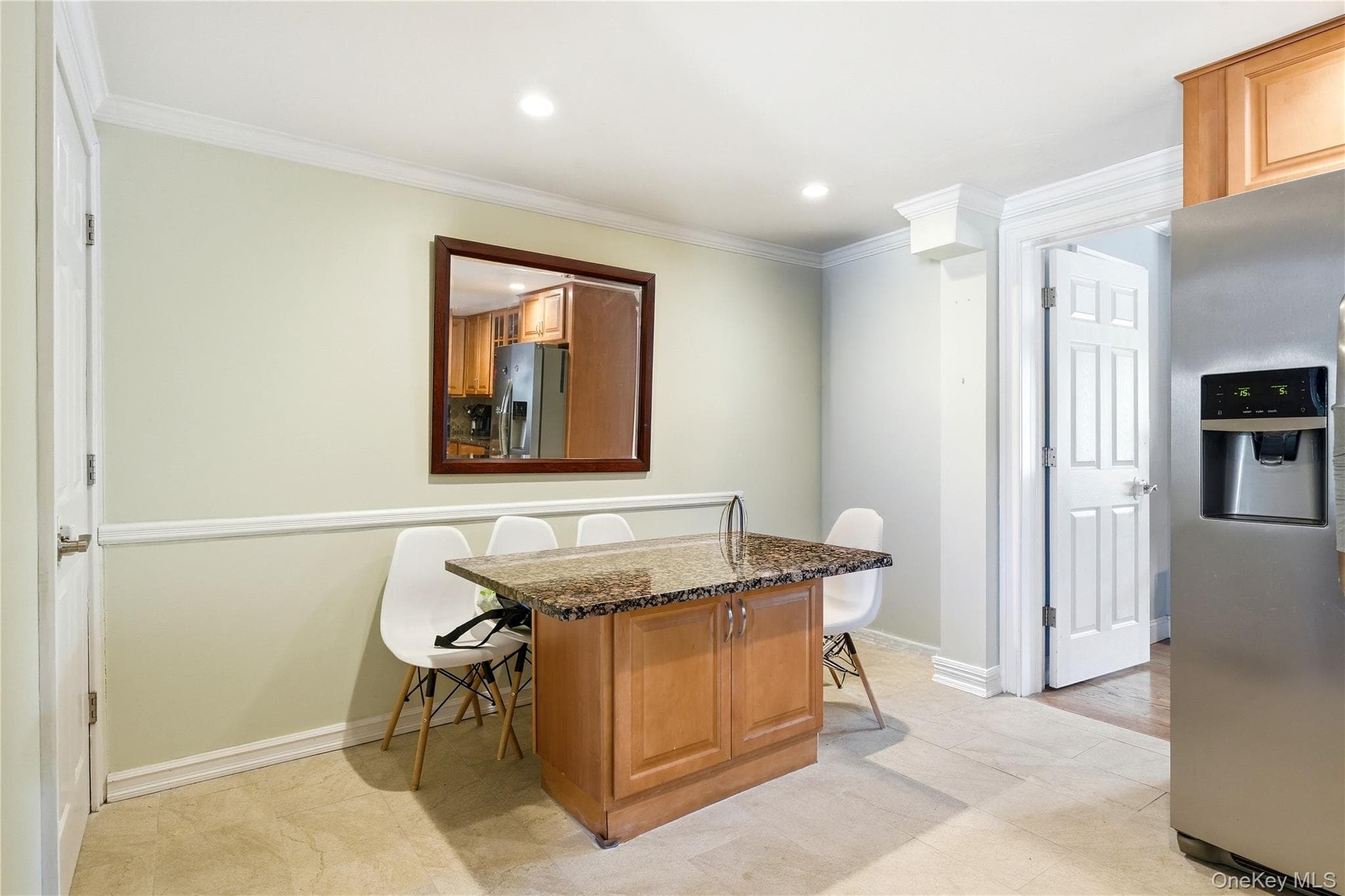 50 E Pine Street thumbnail 5