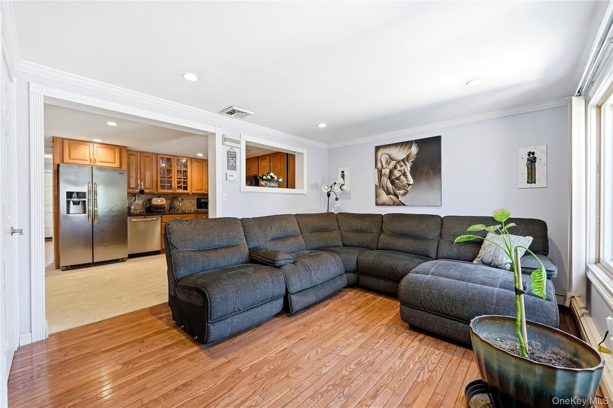 50 E Pine Street thumbnail 2