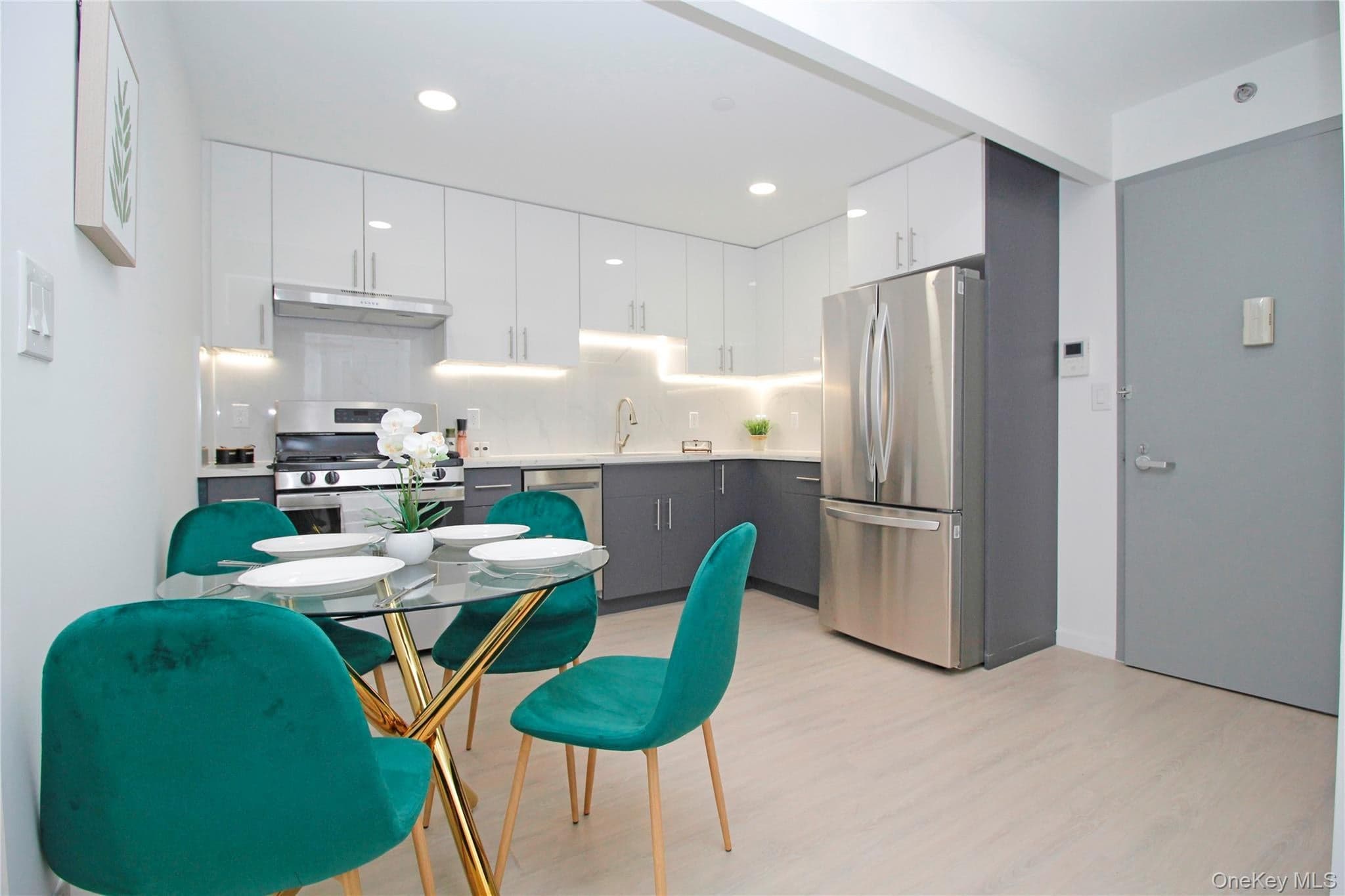 13450 Blossom Avenue Unit: 4C thumbnail 3