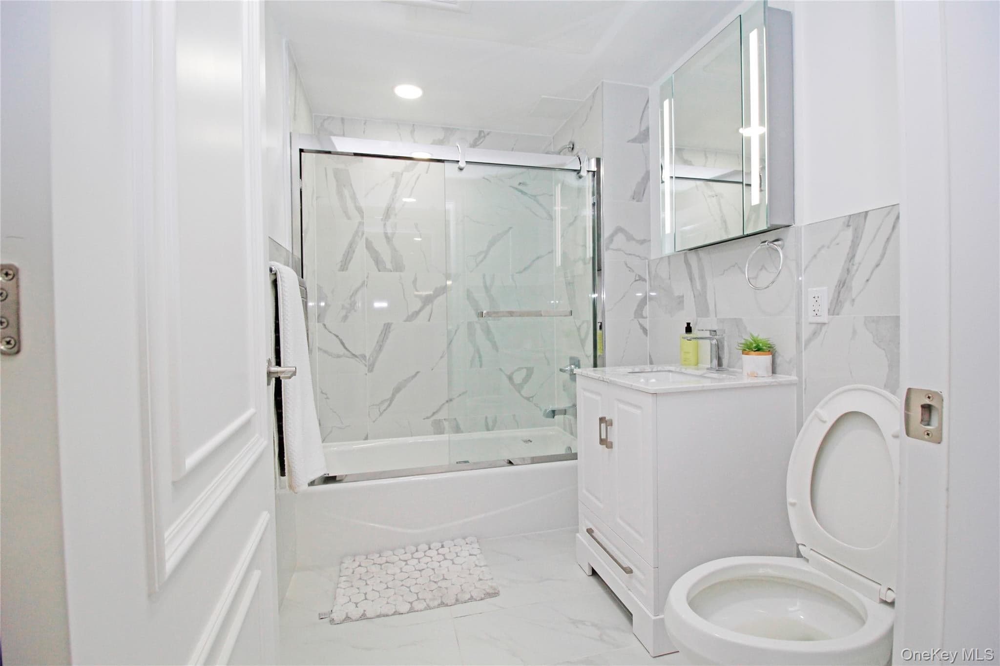 13450 Blossom Avenue Unit: 4C thumbnail 5
