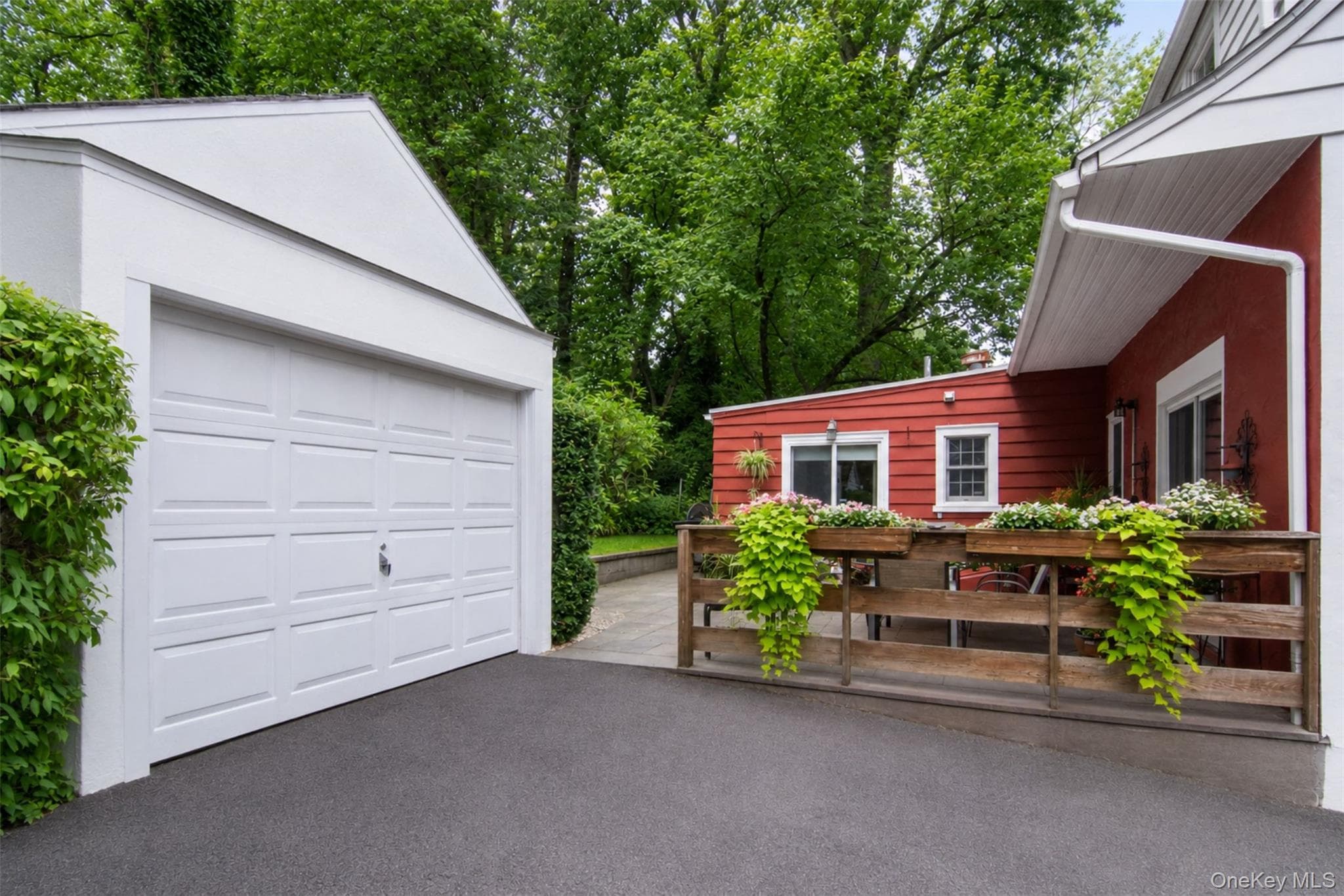 579 Manor Lane thumbnail 29