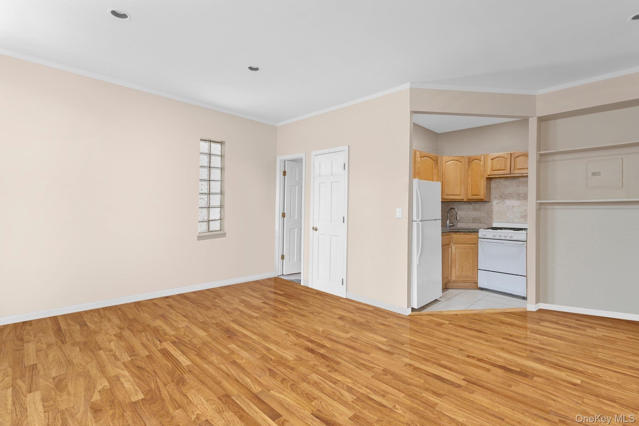 31-30 14th Street thumbnail 13
