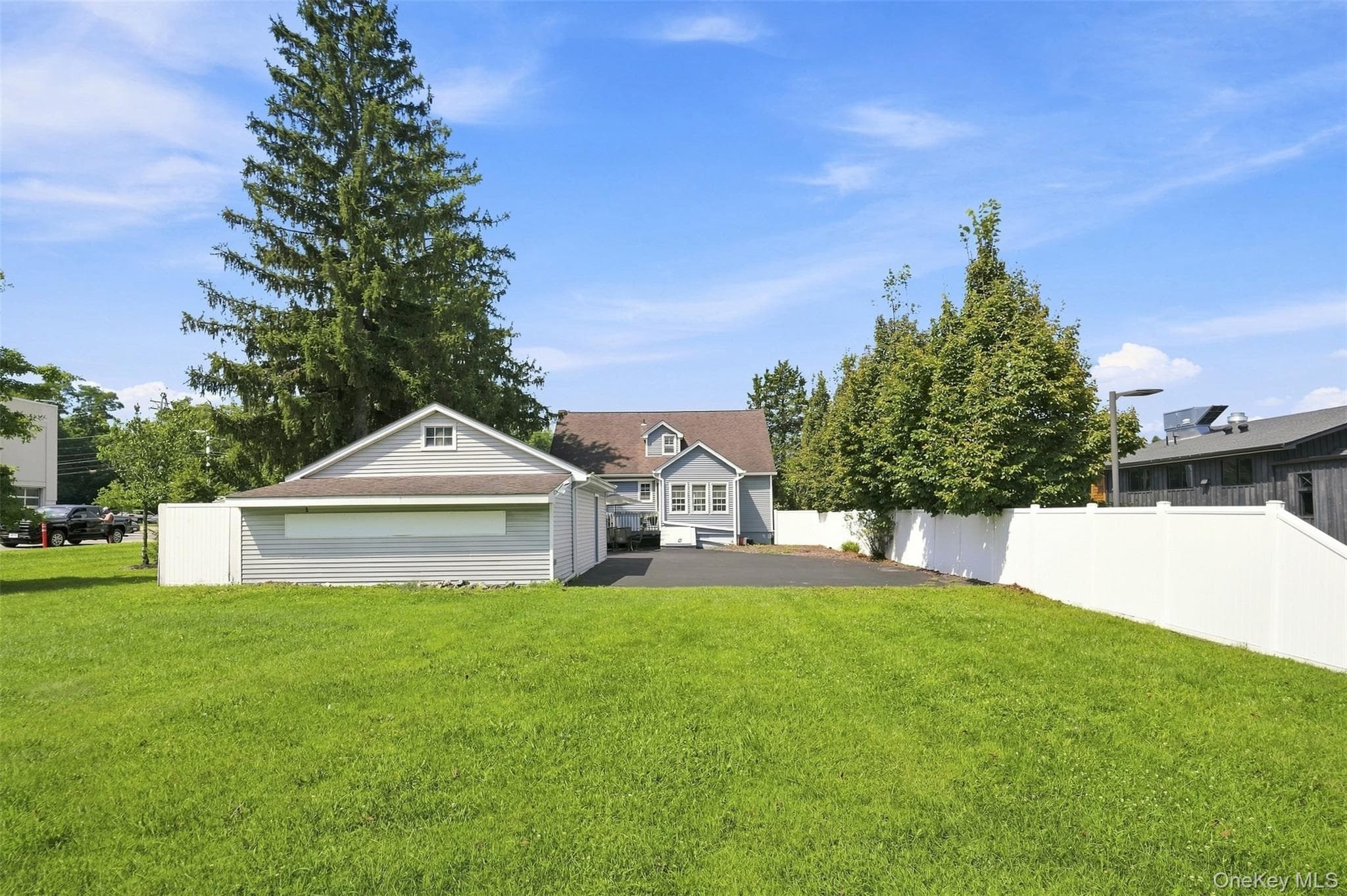 638 Sergeant Palmateer Way thumbnail 44