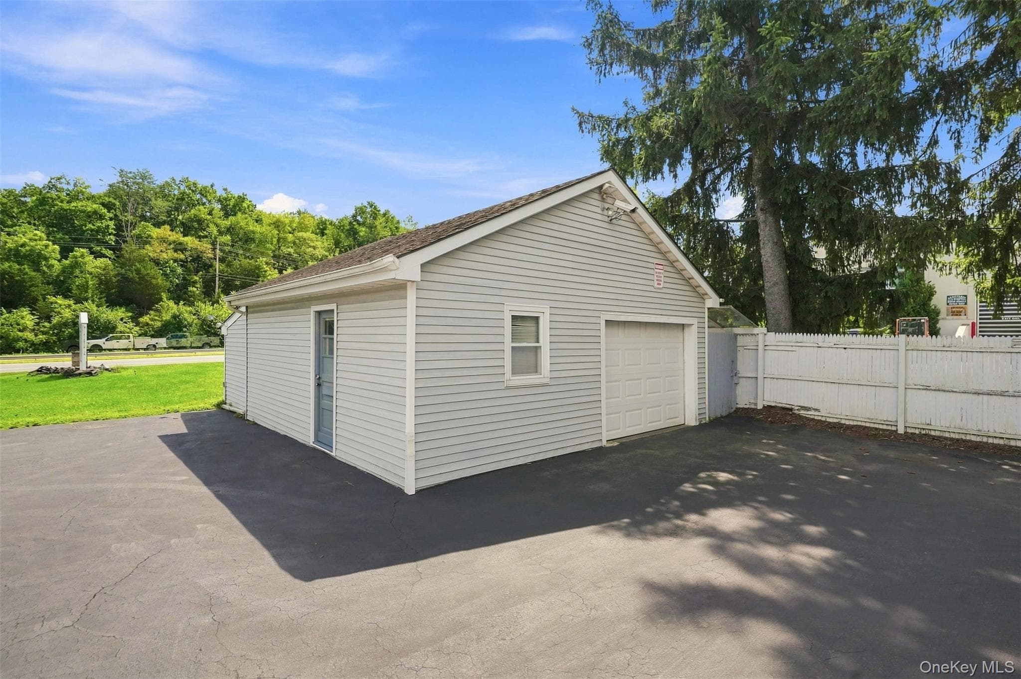 638 Sergeant Palmateer Way thumbnail 43