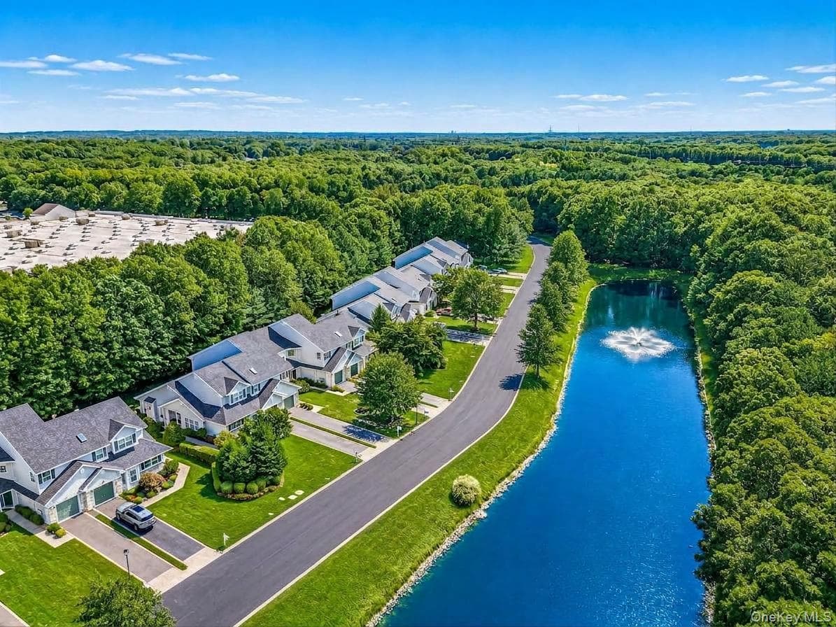 23 Willow Wood Drive thumbnail 30