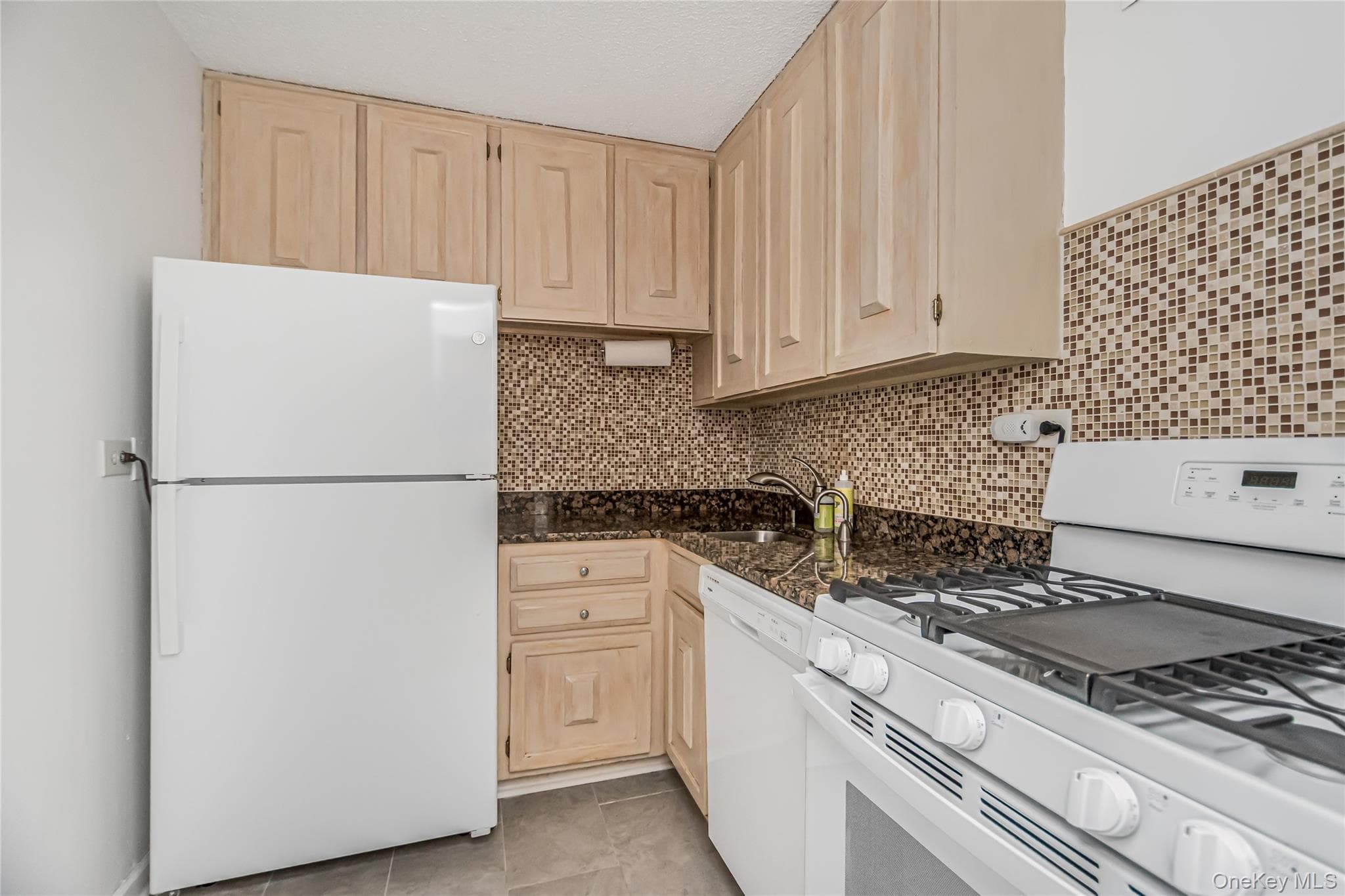 3333 Henry Hudson Parkway Unit: 22C thumbnail 3