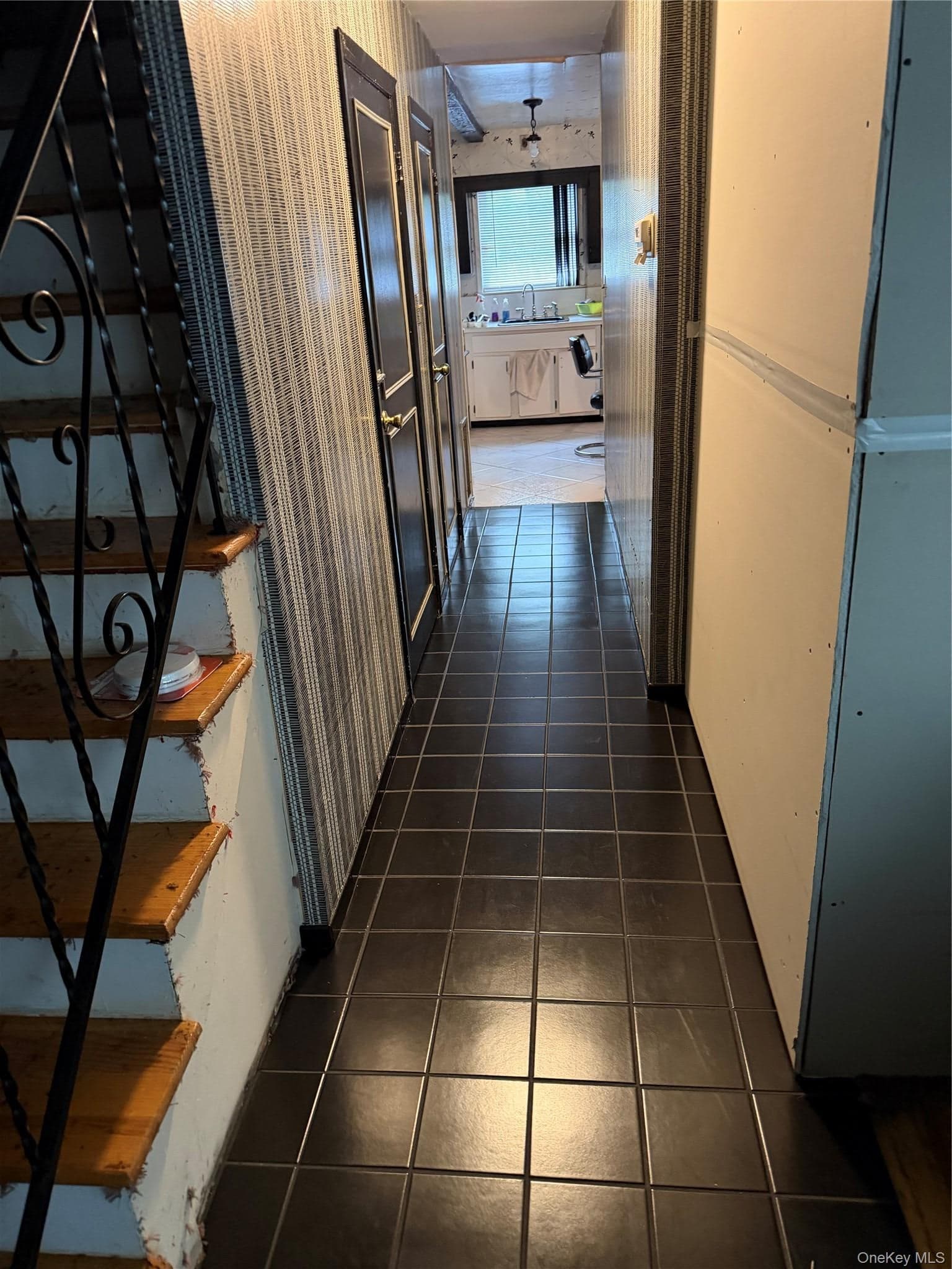 6275 Douglaston Parkway Unit: 11 thumbnail 3