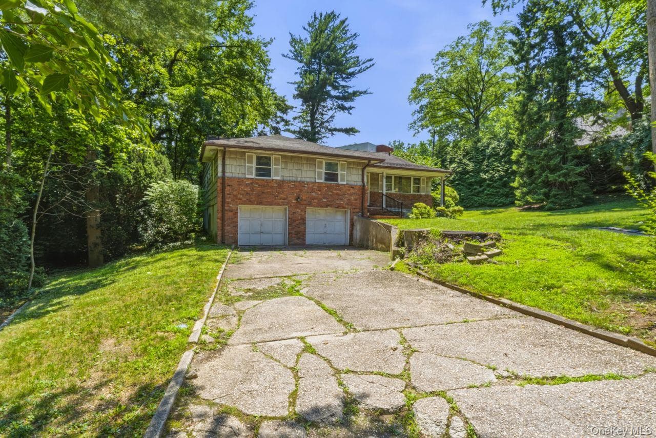 80 Nassau Drive thumbnail 7