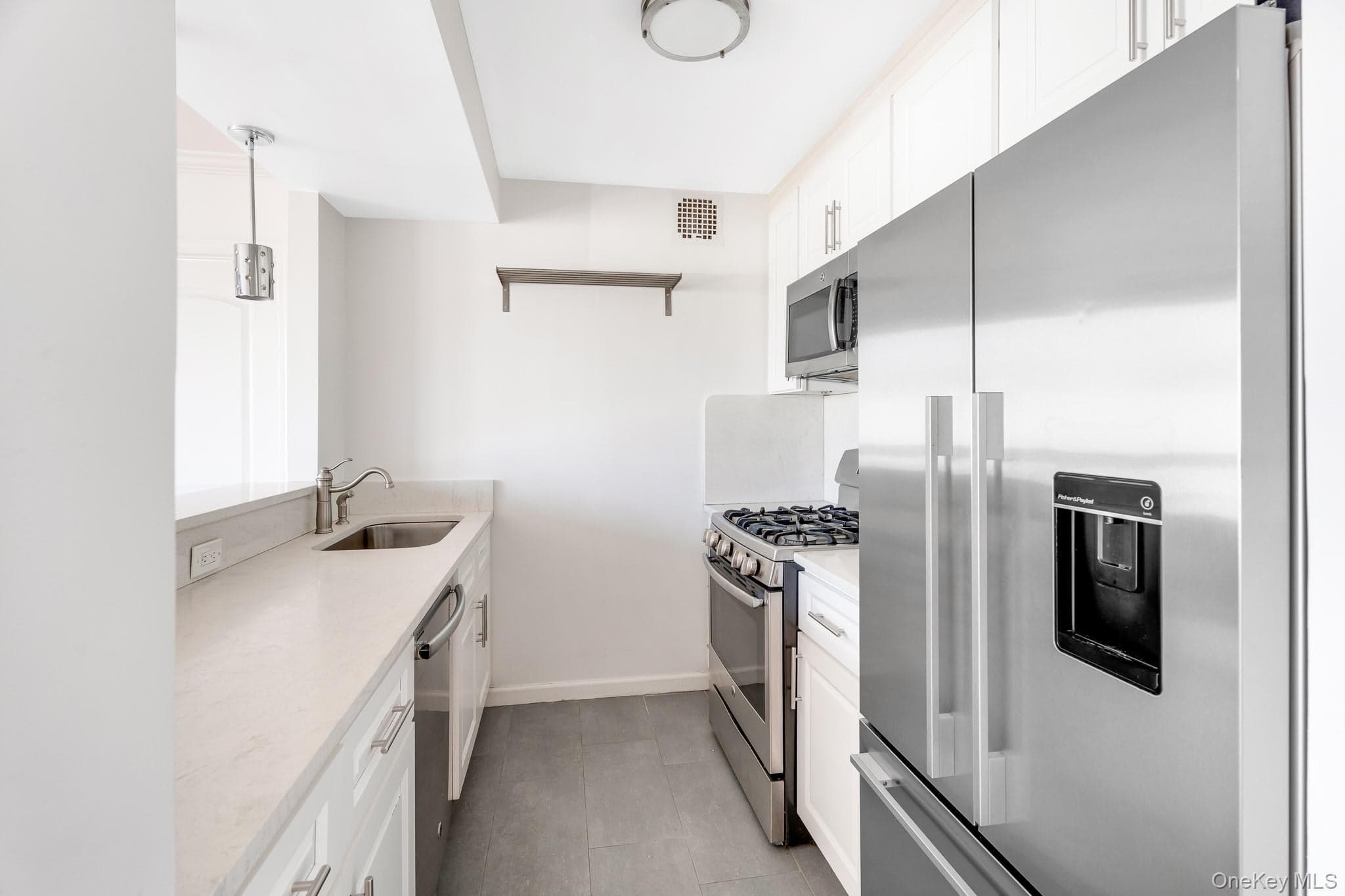 9921 4th Avenue Unit: 2H thumbnail 3