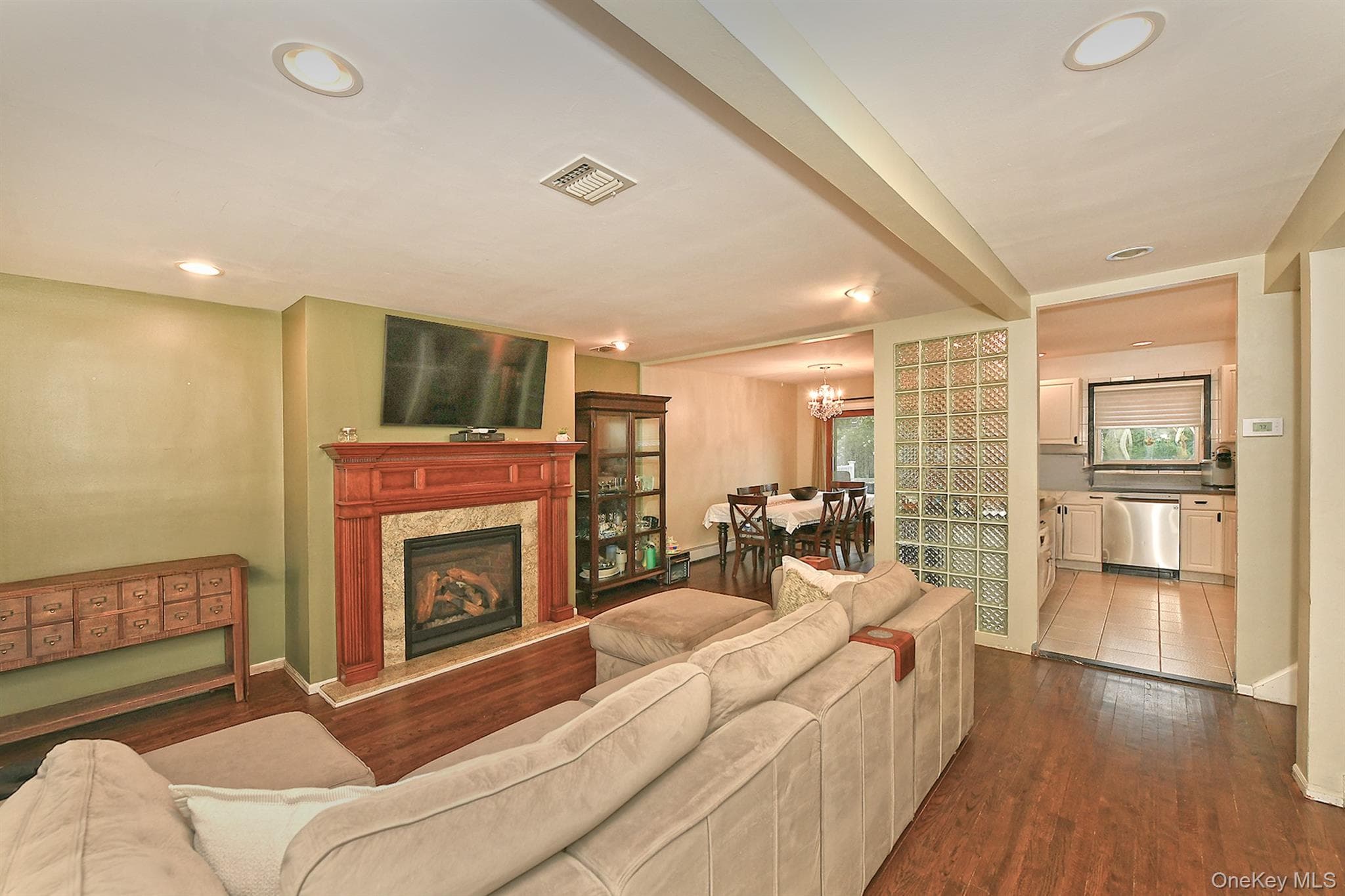 3730 Bernard Drive thumbnail 8