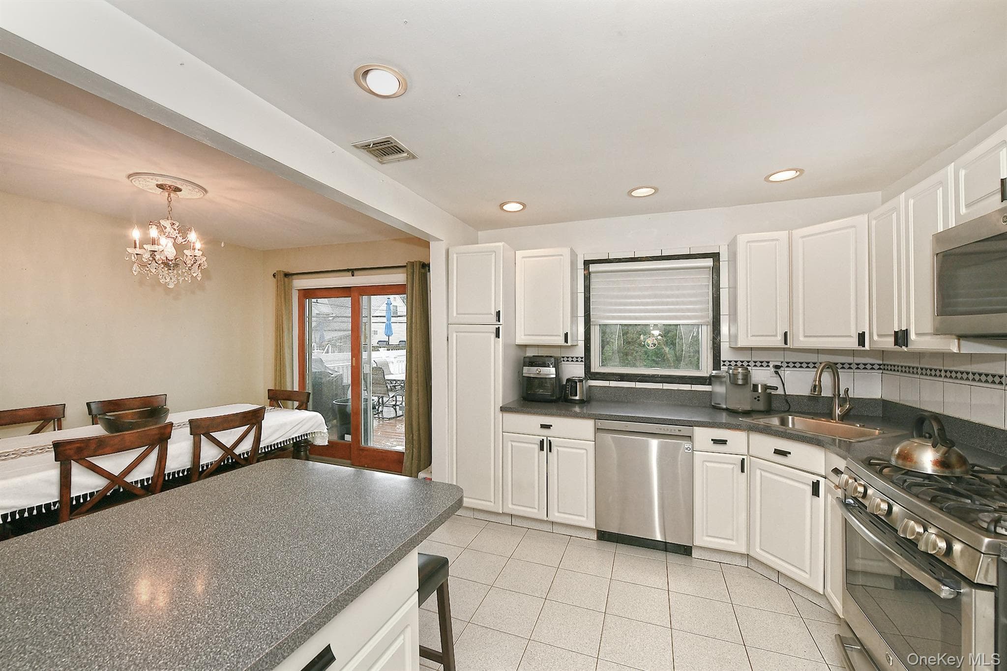 3730 Bernard Drive thumbnail 16
