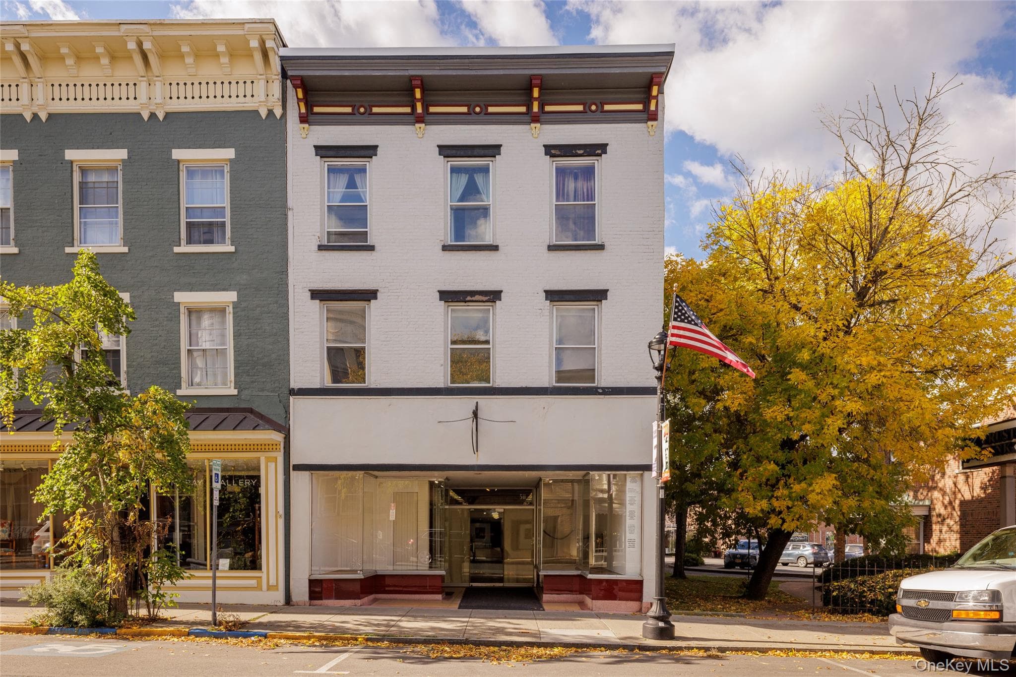 511 Warren Street photo 1