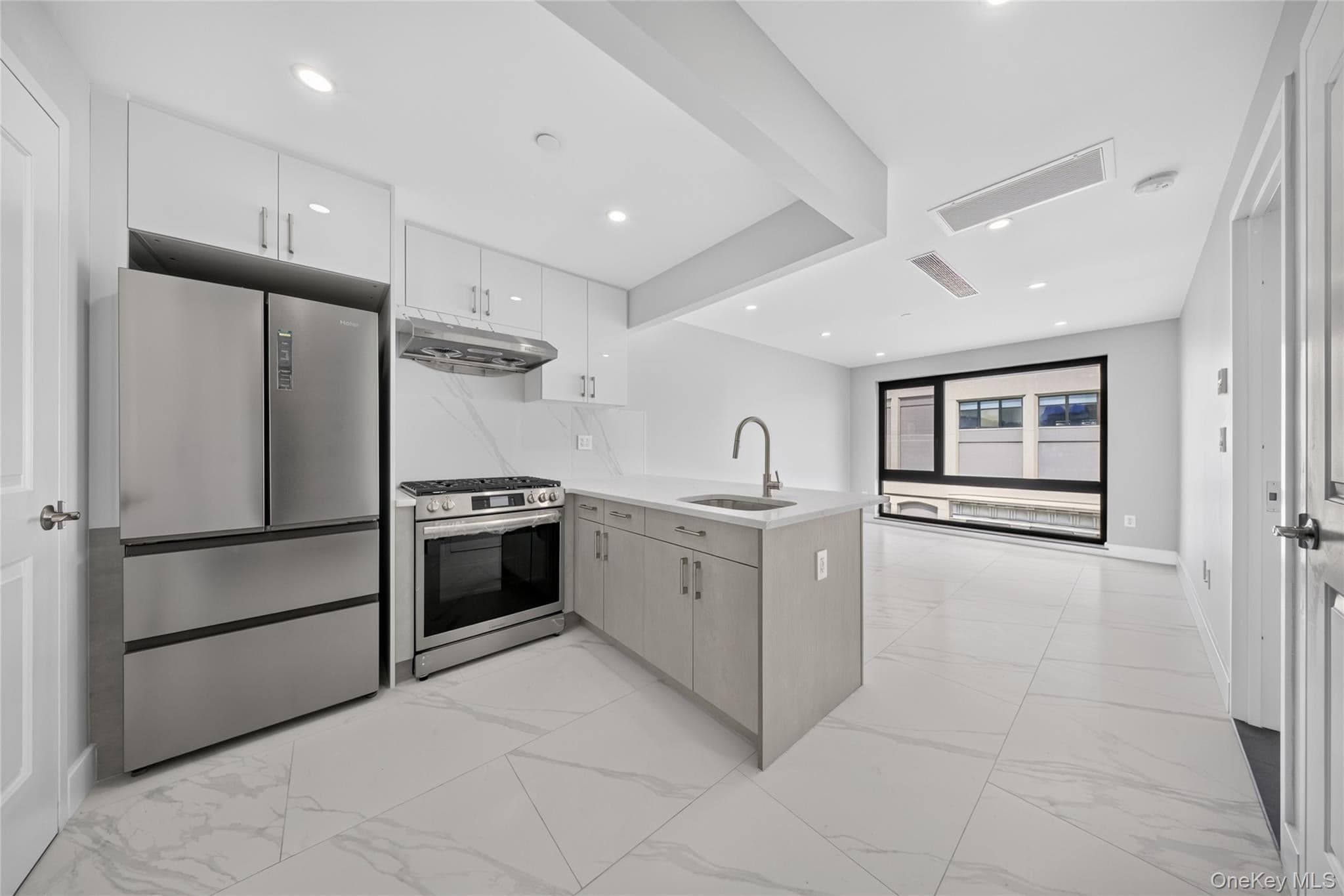 643 5th Avenue Unit: 4A thumbnail 3