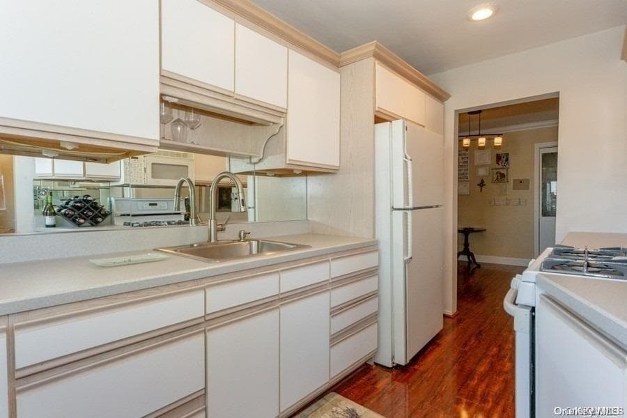 1213 E Broadway Unit: B24 thumbnail 10