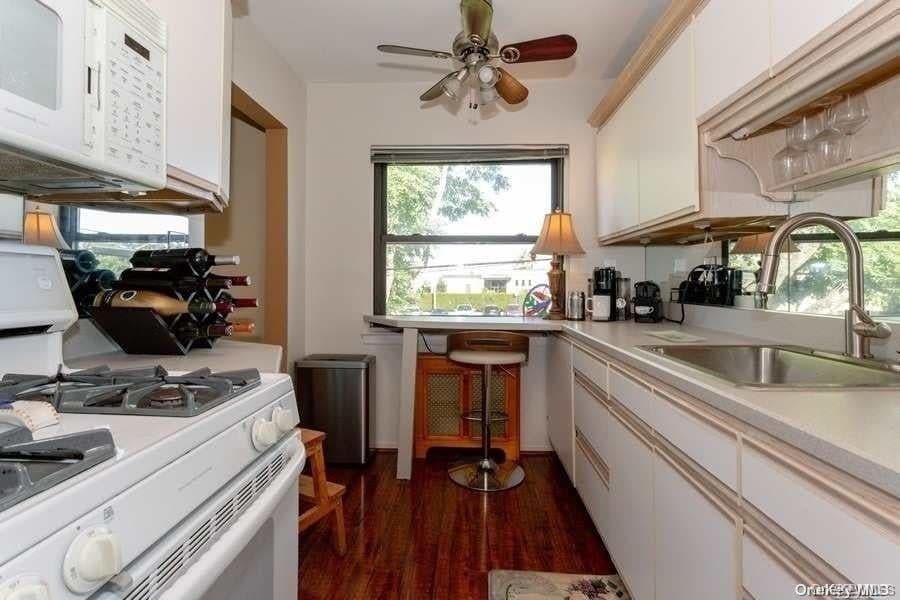 1213 E Broadway Unit: B24 thumbnail 12