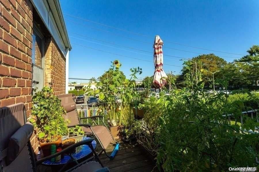1213 E Broadway Unit: B24 thumbnail 23