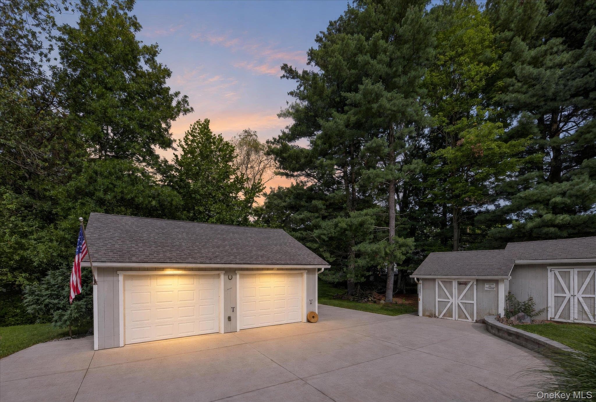 2 Linden Drive thumbnail 4