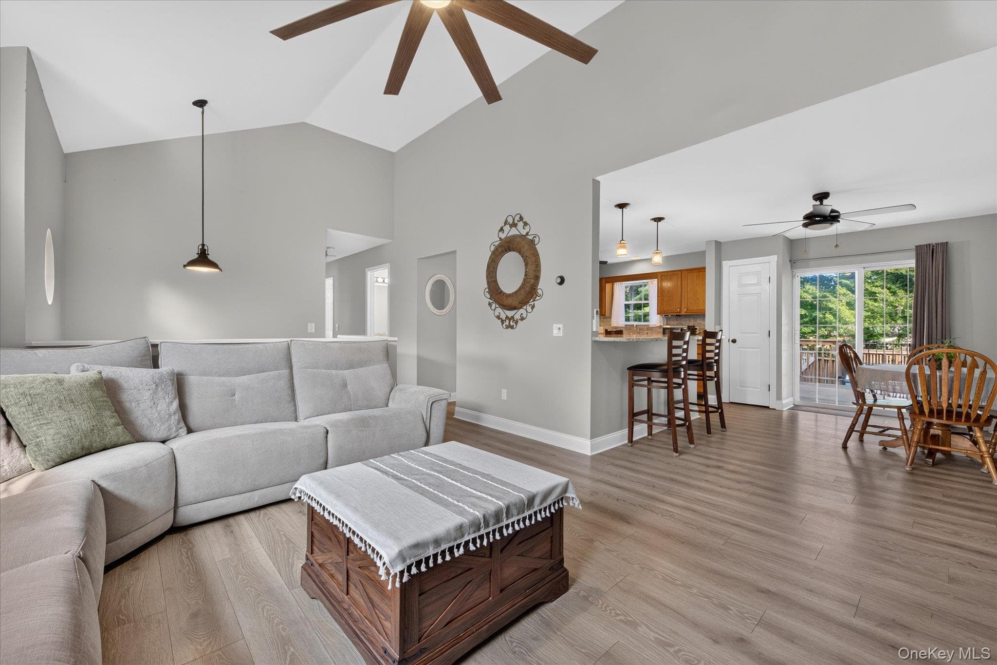 2 Linden Drive thumbnail 8