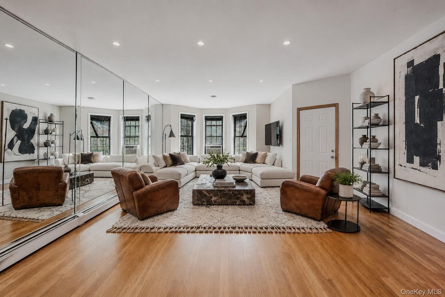 479 Bainbridge Street thumbnail 2