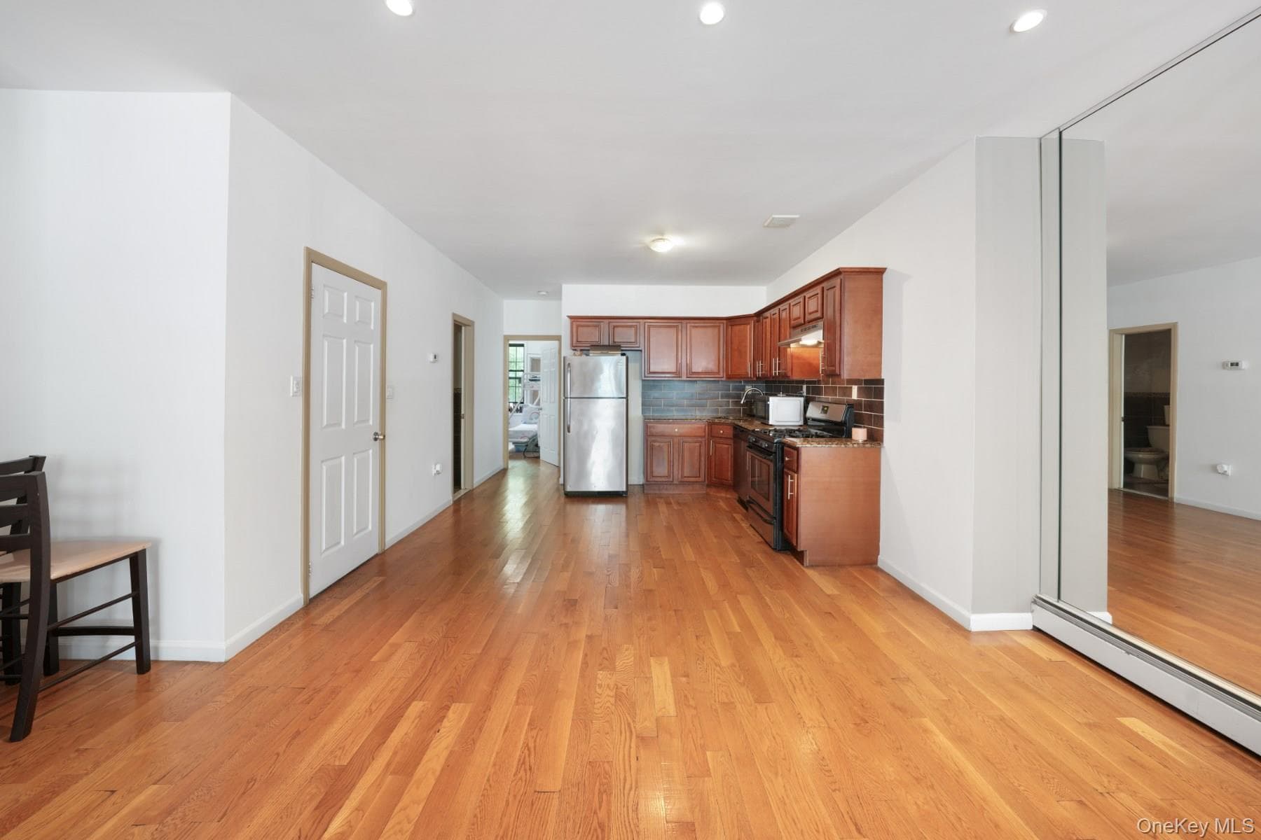 479 Bainbridge Street thumbnail 7