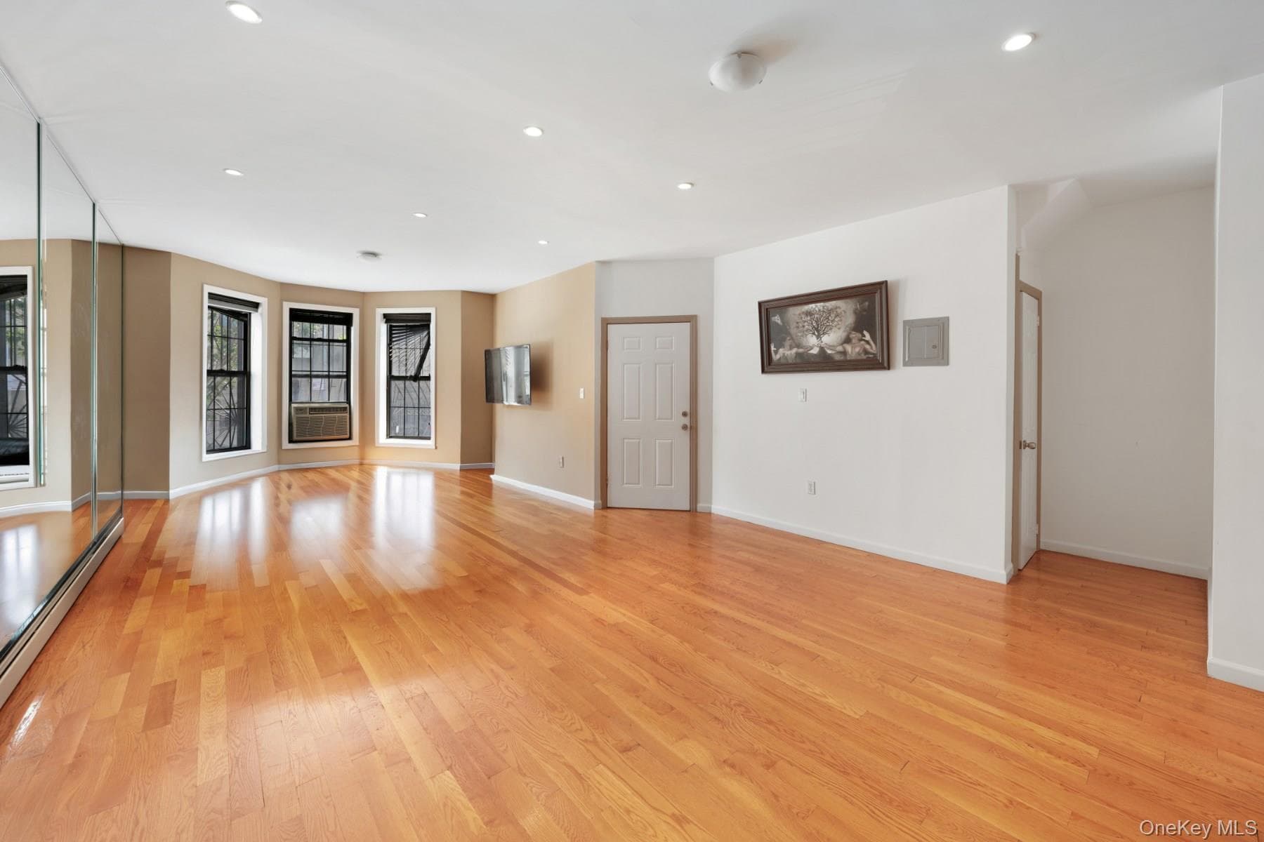479 Bainbridge Street thumbnail 5