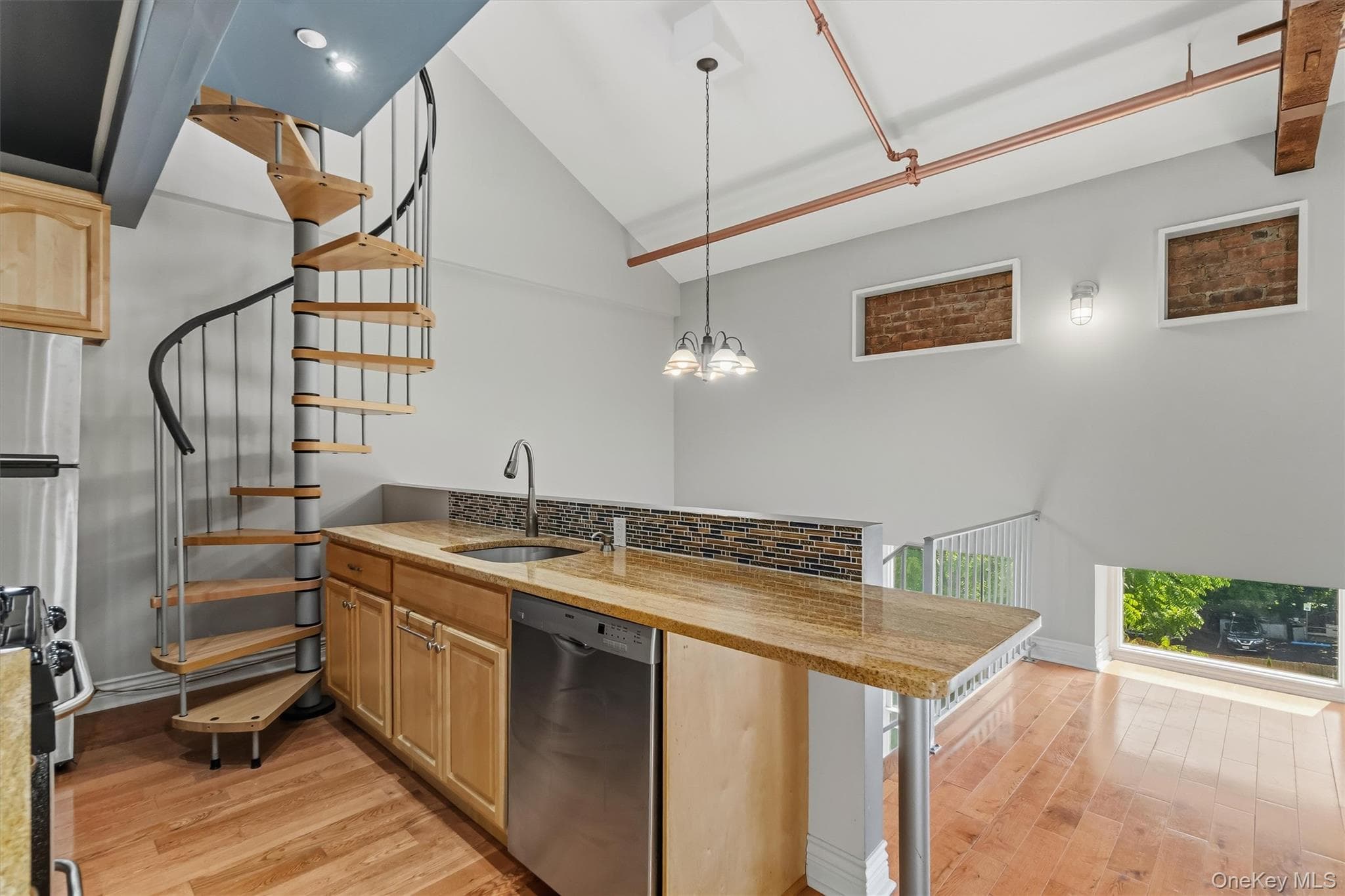 88 Broadway Unit: PH4 thumbnail 17