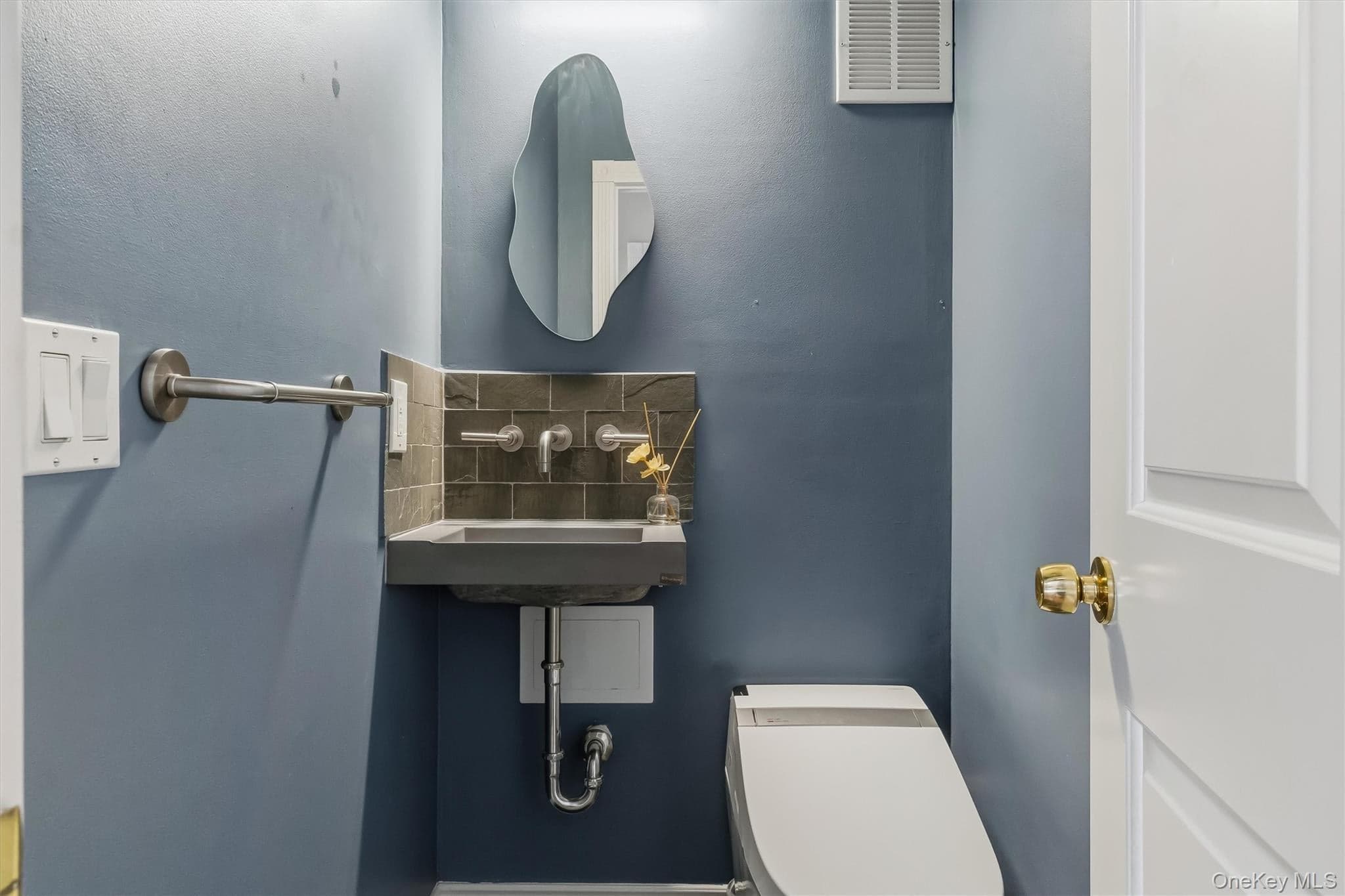 88 Broadway Unit: PH4 thumbnail 18