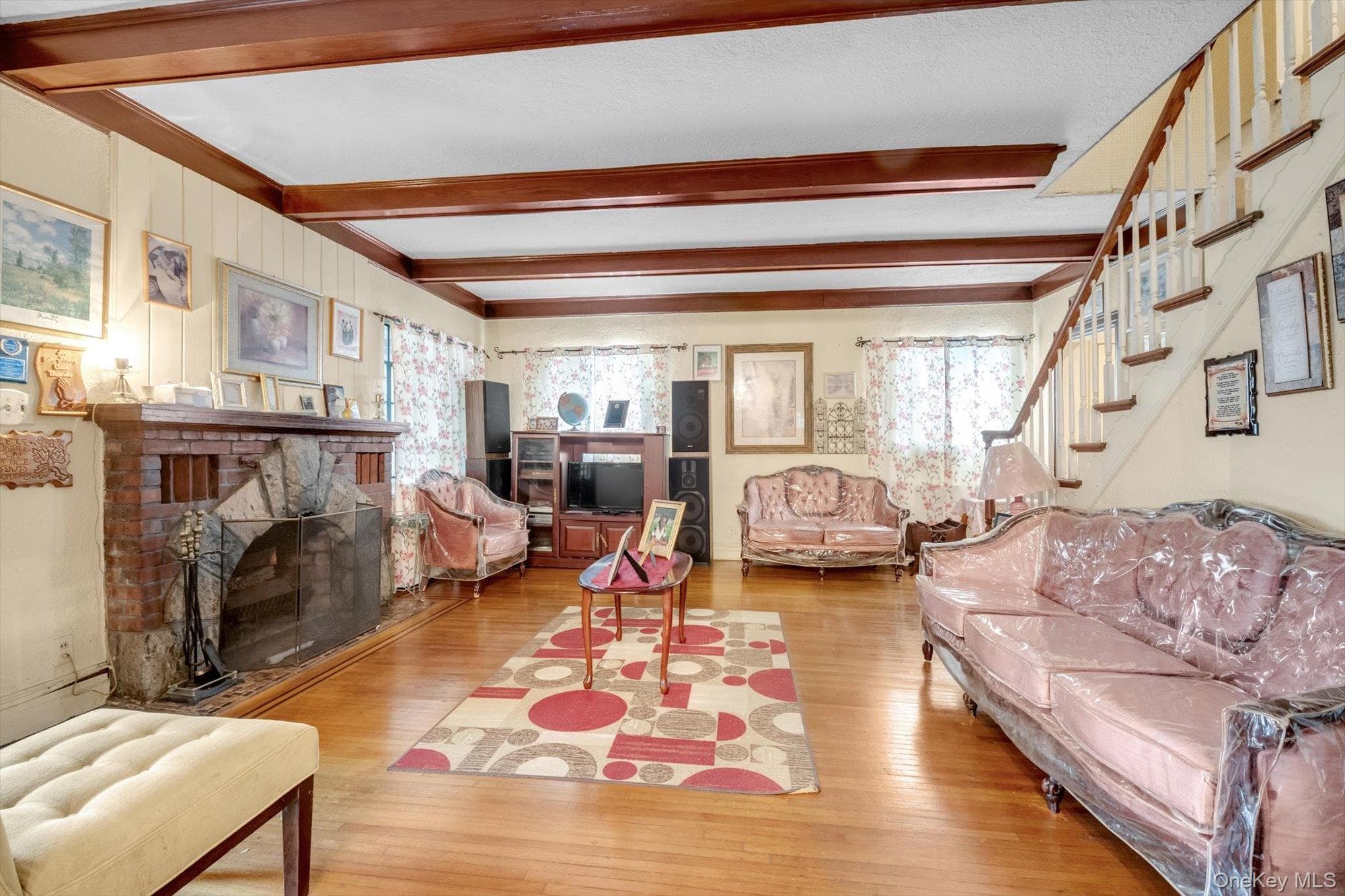 1509 Hewlett Avenue thumbnail 2