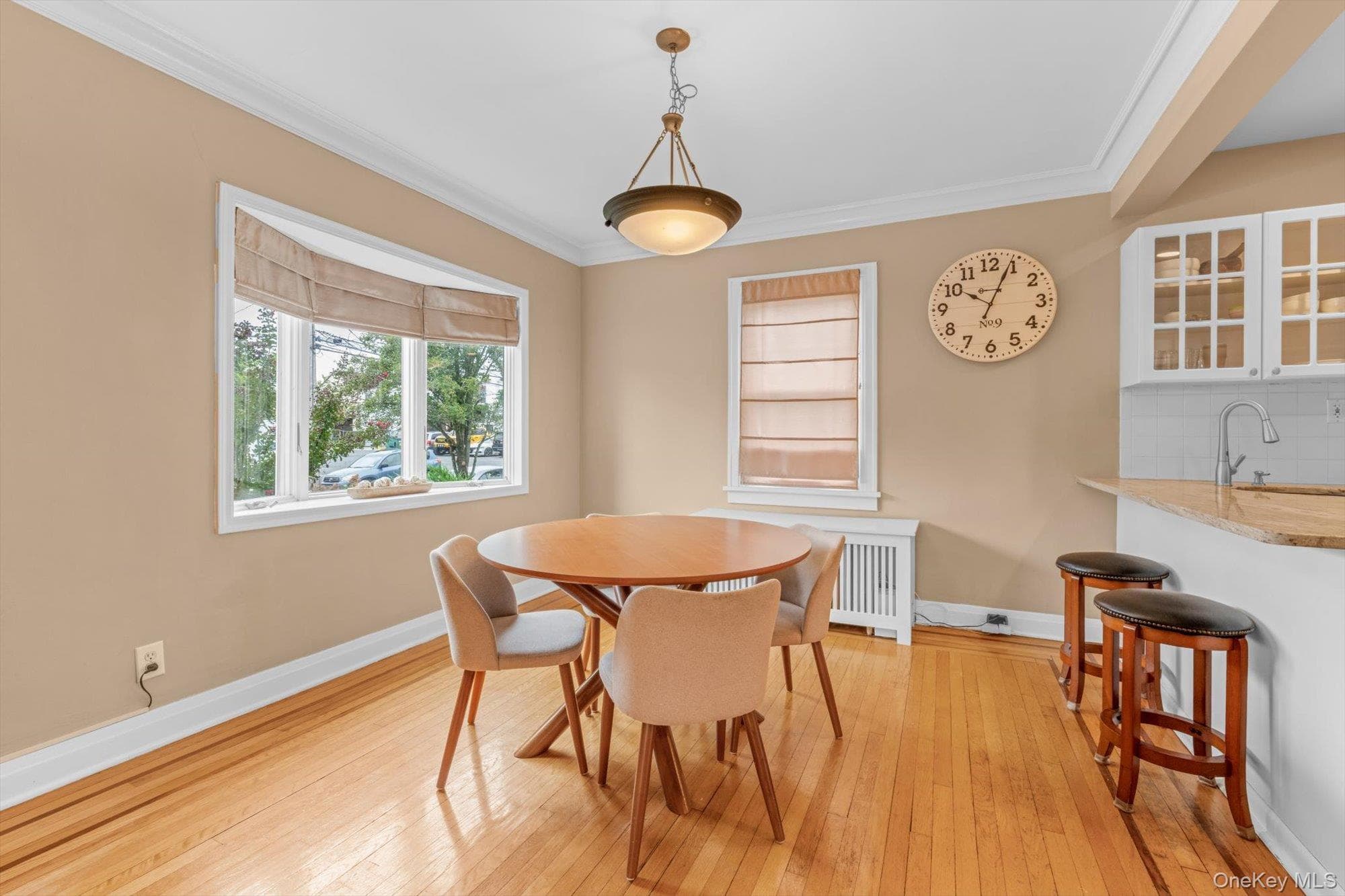 21 Hampton Avenue thumbnail 6