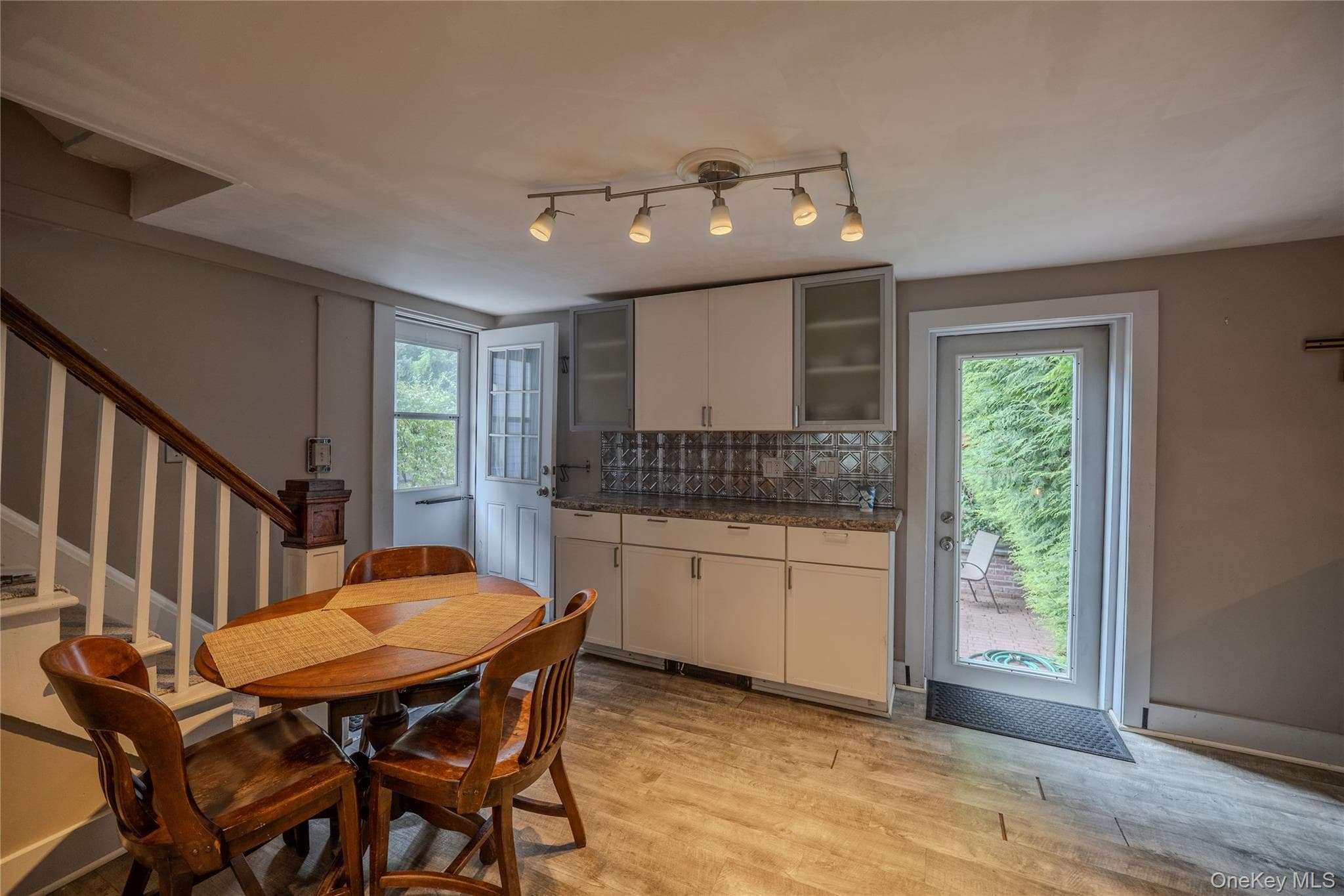 13 Kemble Avenue thumbnail 5